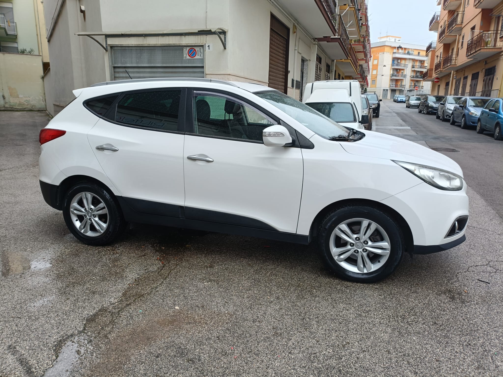 HYUNDAI IX35 1.7 CRDI 2WD COMFORT - immagine 5