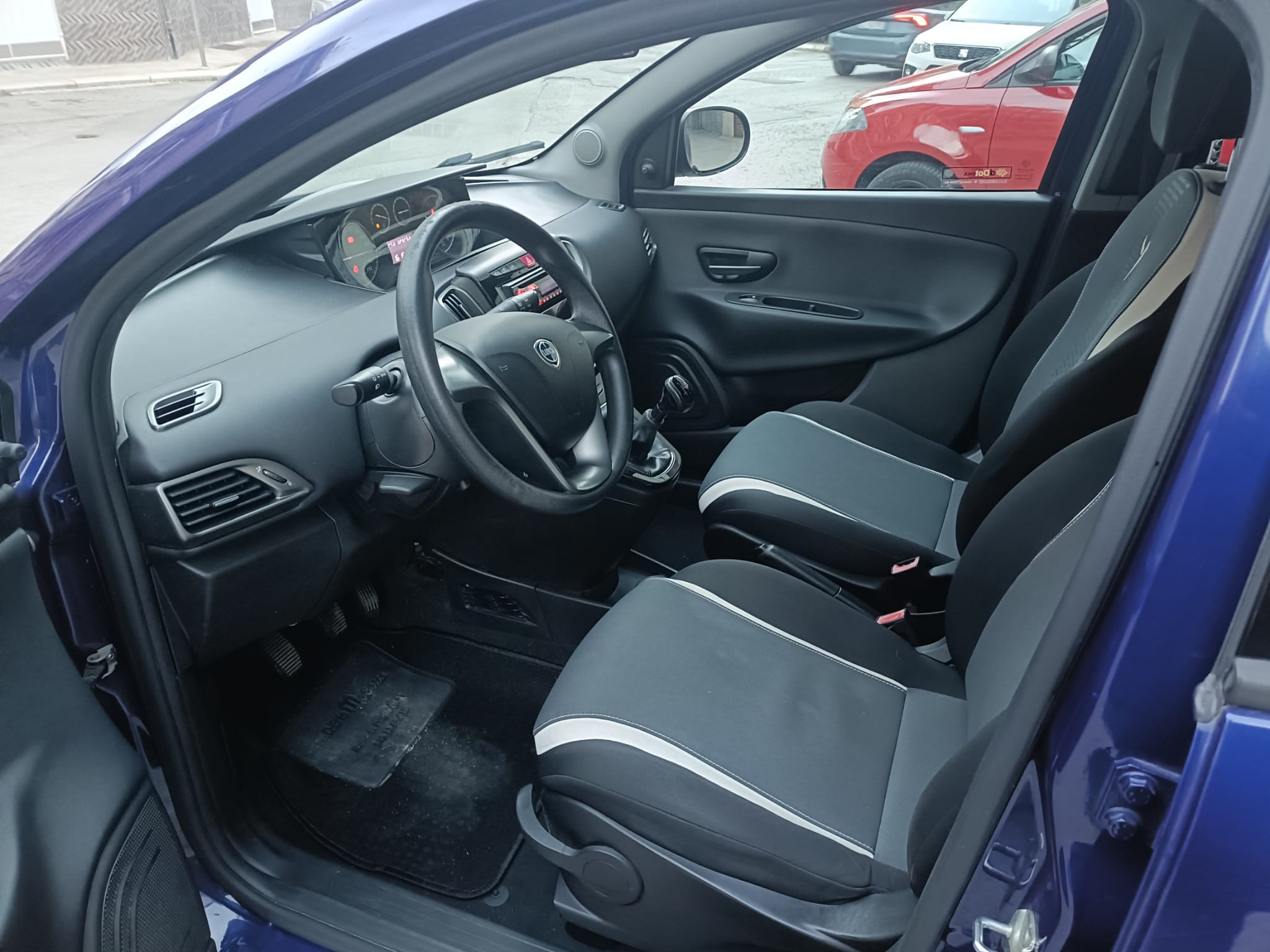 LANCIA YPISILON 1.3 MJET 95CV S&S ELEFANTINO - immagine 9