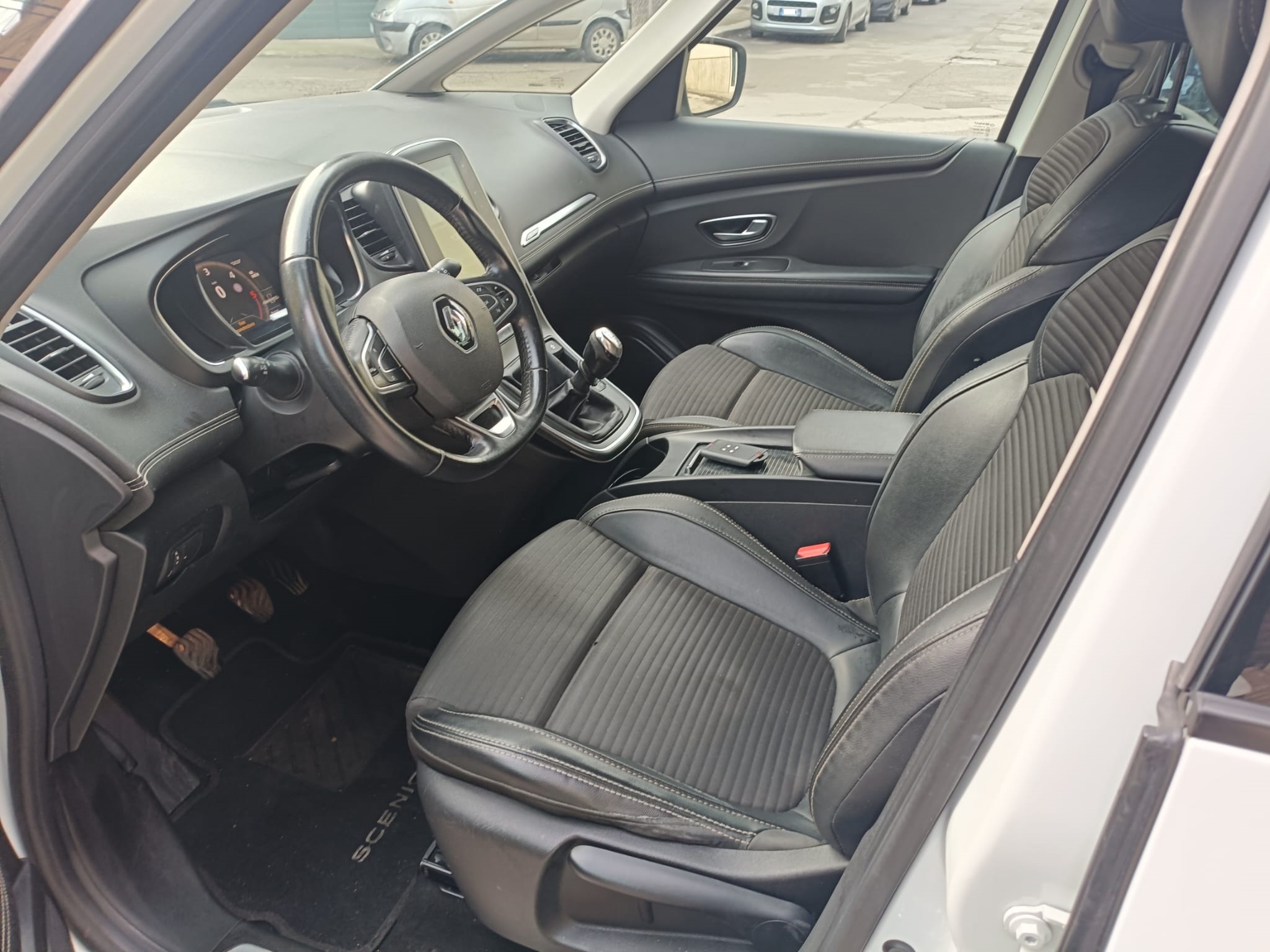 RENAULT SCENIC DCI BV 110CV ENERGY INTENS - immagine 9