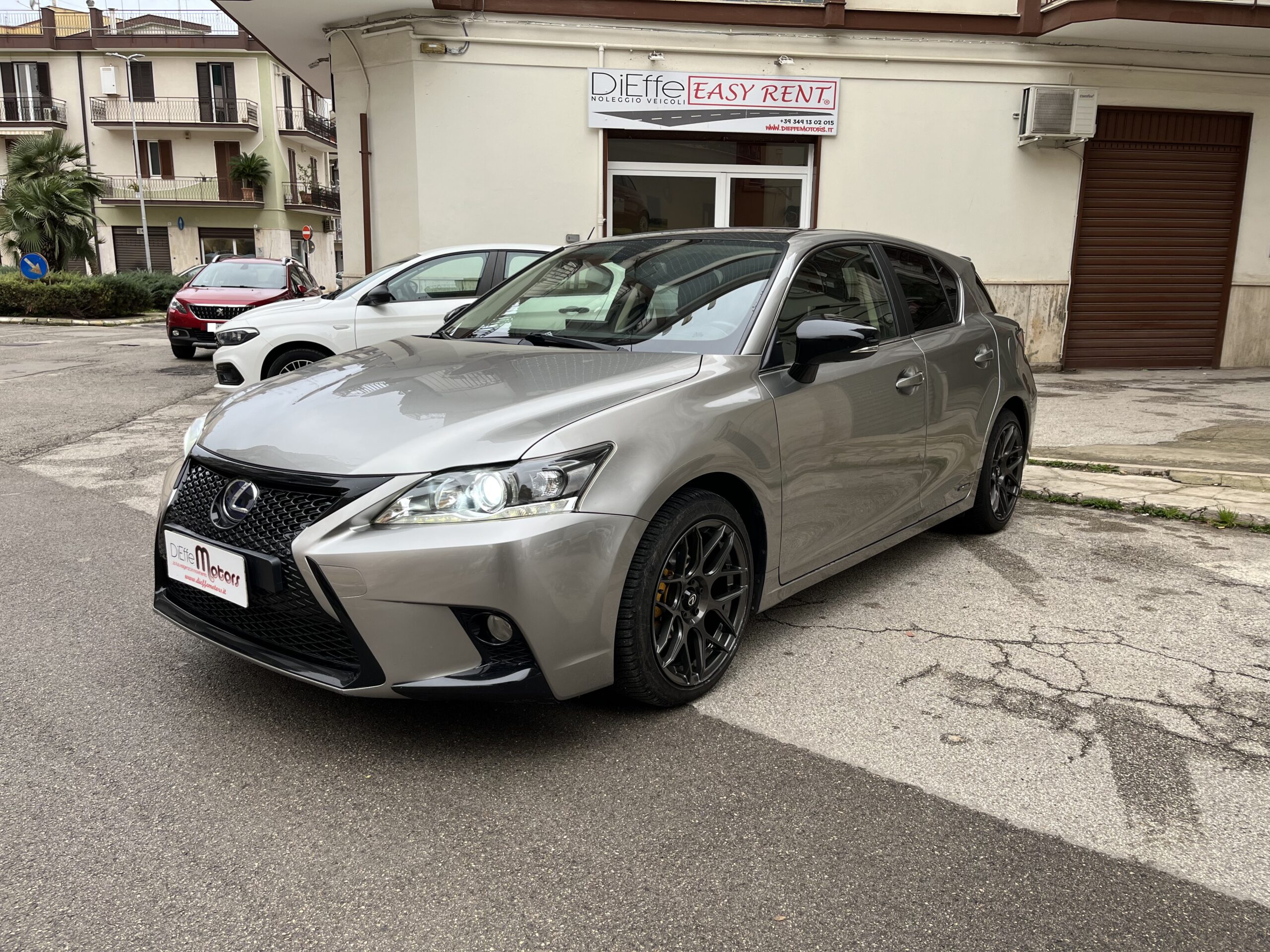 LEXUS CT200H BLACK STYLE