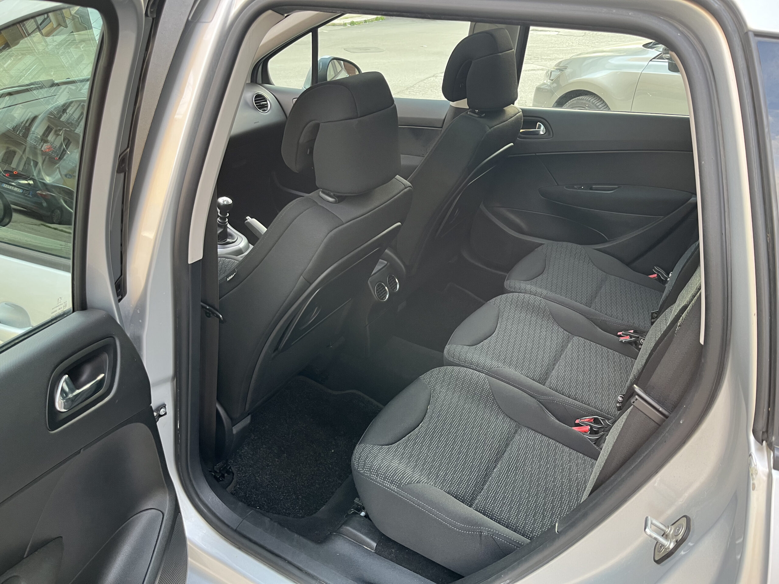 PEUGEOT 308 1.6 HDI 110CV SW CIEL TECNO - immagine 8