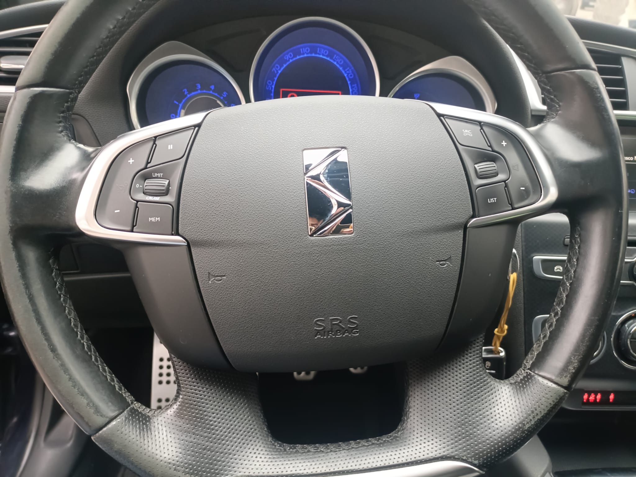 DS4 BLUEHDI 120 S&S SO CHIC - immagine 14