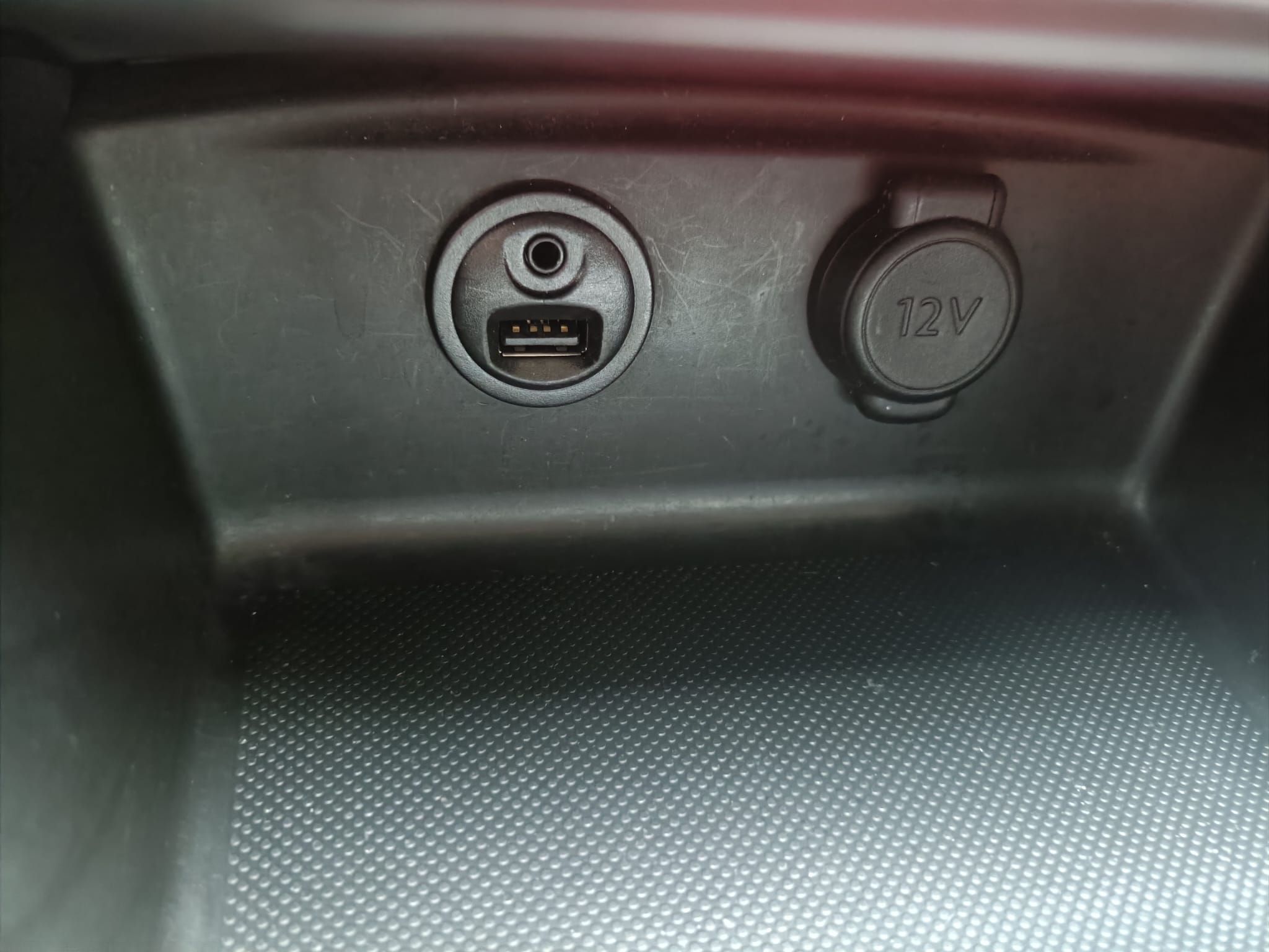 DS4 BLUEHDI 120 S&S SO CHIC - immagine 15