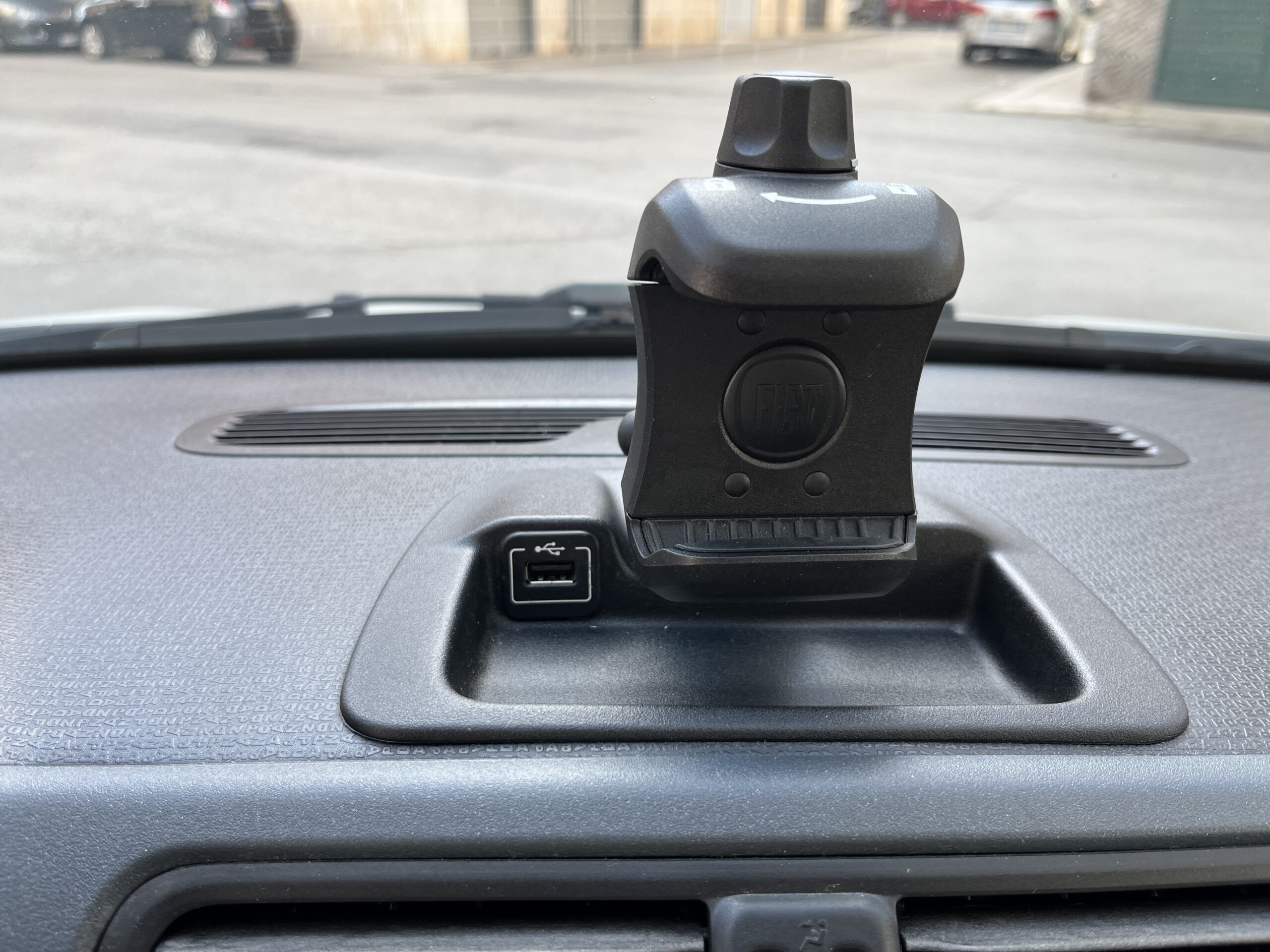 FIAT PANDA 1.2 EASYPOWER LOUNGE - immagine 14