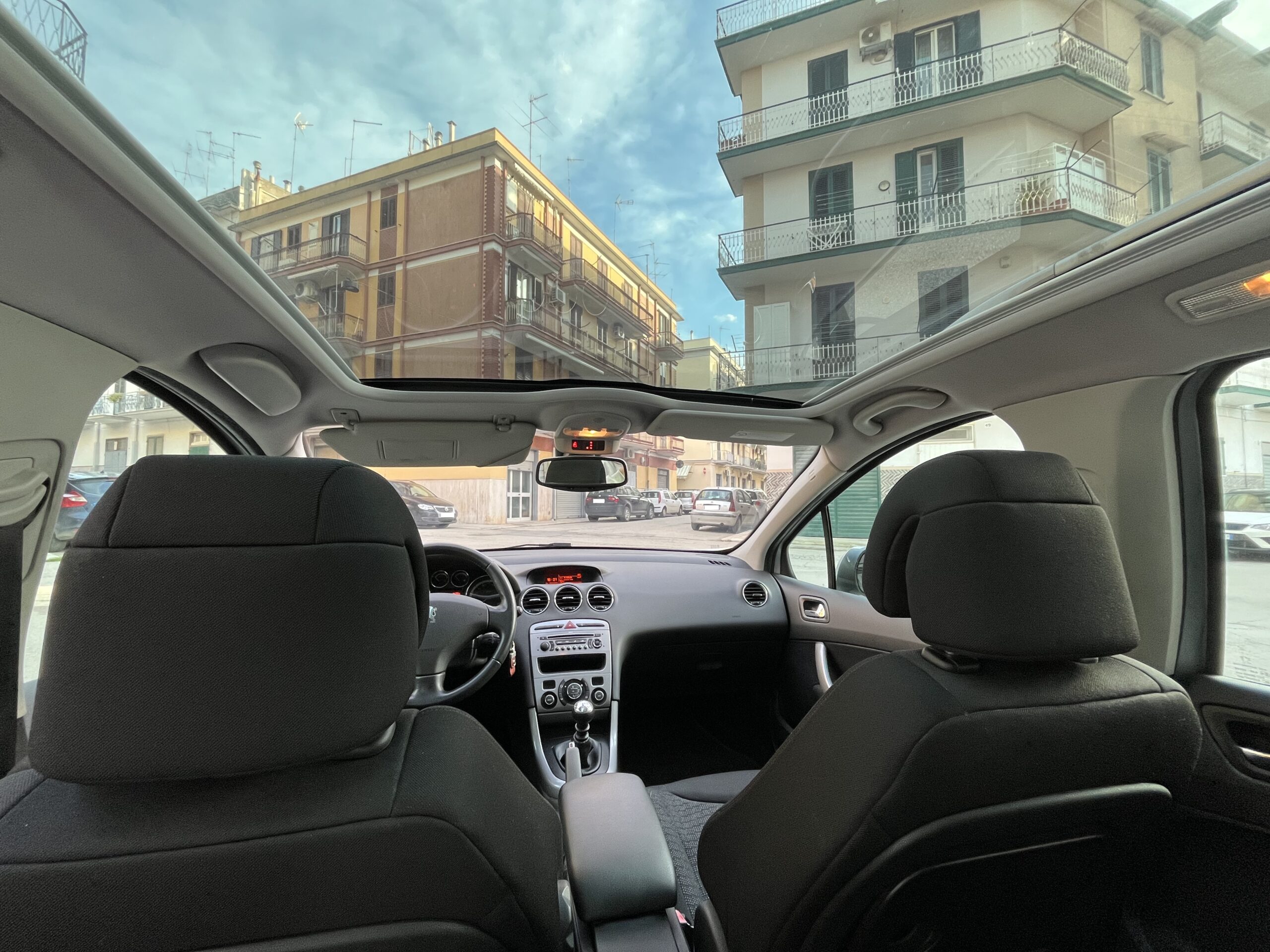 PEUGEOT 308 1.6 HDI 110CV SW CIEL TECNO - immagine 15