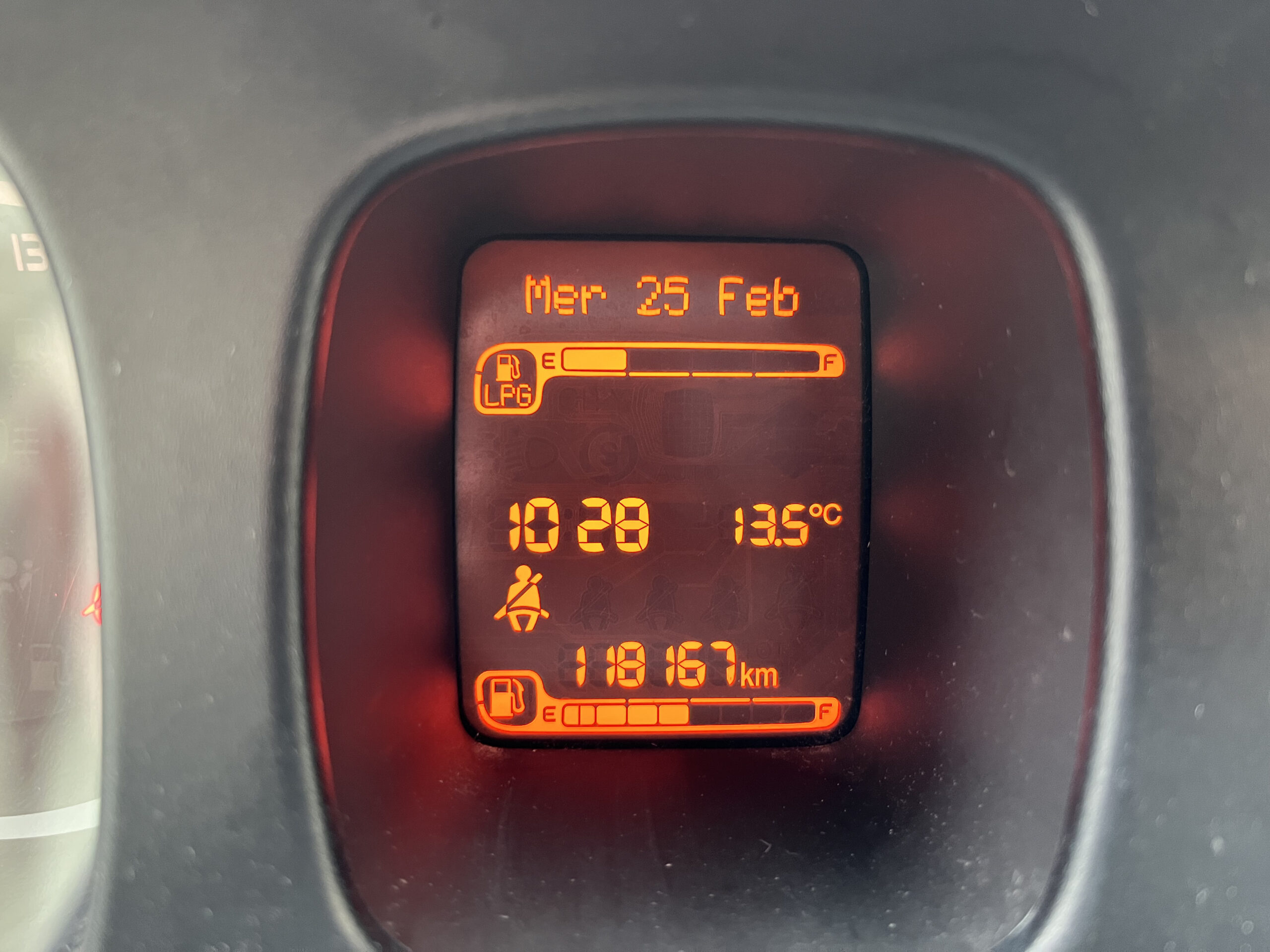 FIAT PANDA 1.2 EASYPOWER LOUNGE - immagine 16