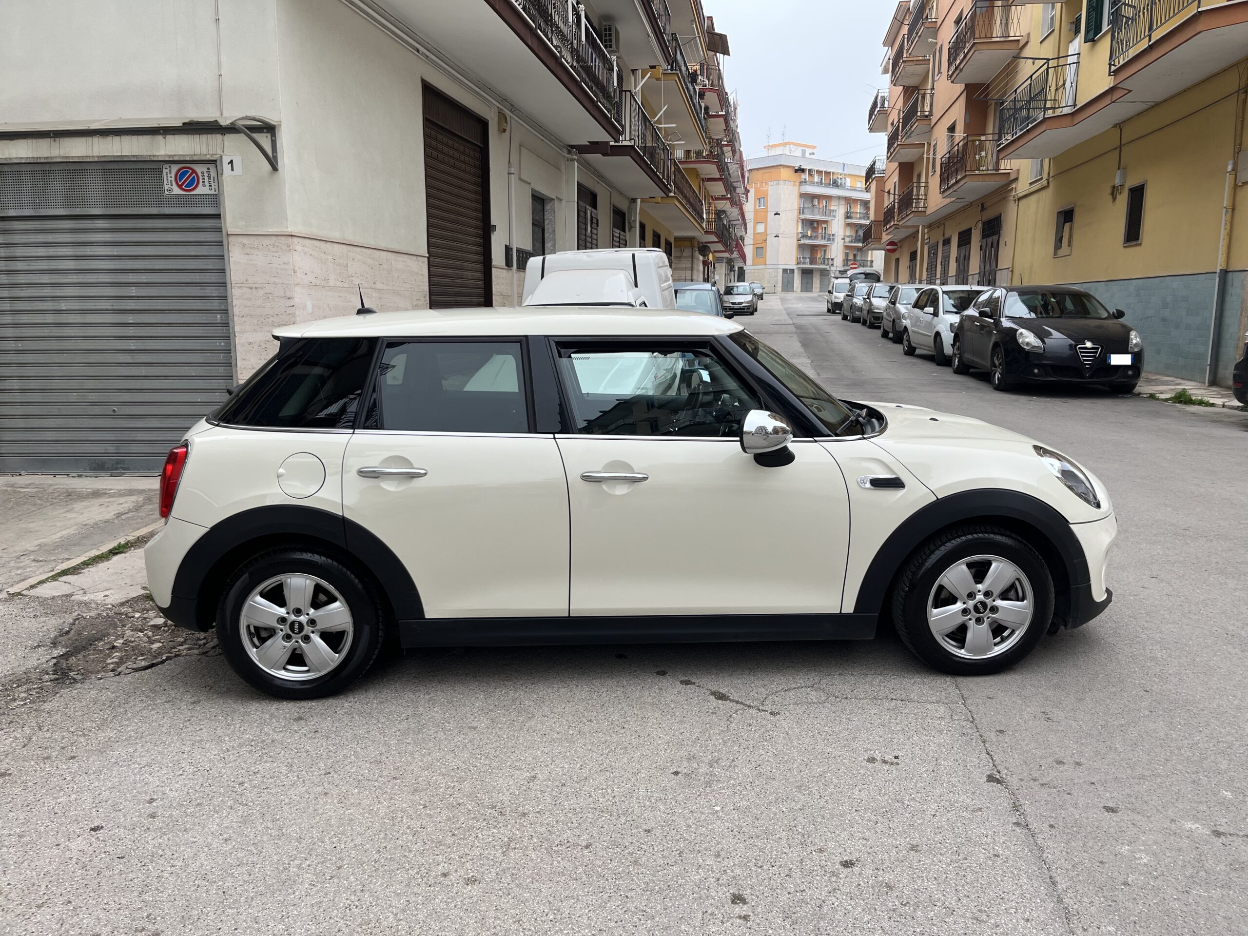 MINI MINI 1.5 ONE D BUSINESS XL 5P - immagine 4