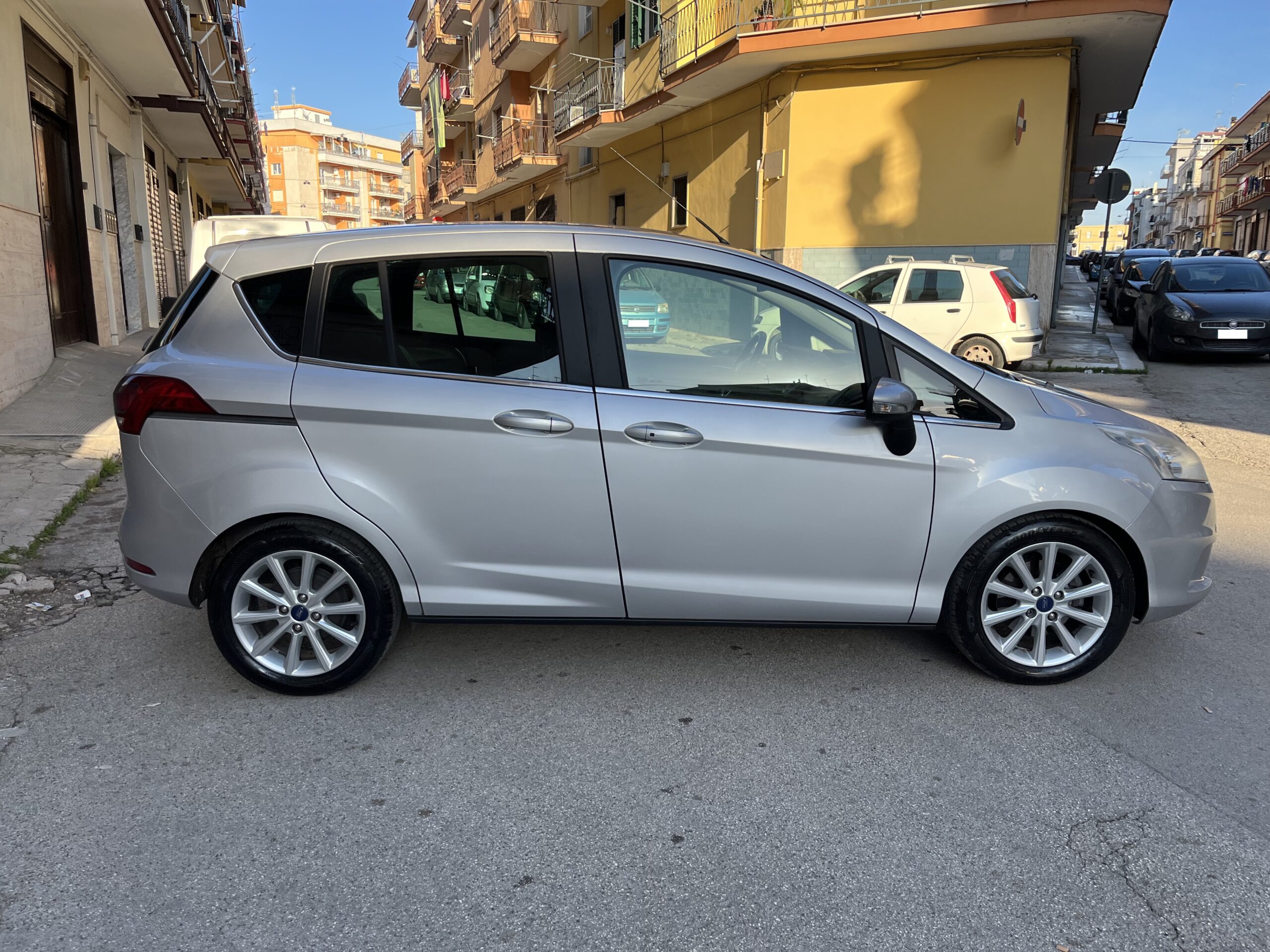 FORD B-MAX 1.5 TDCI 75CV TITANIUM - immagine 4