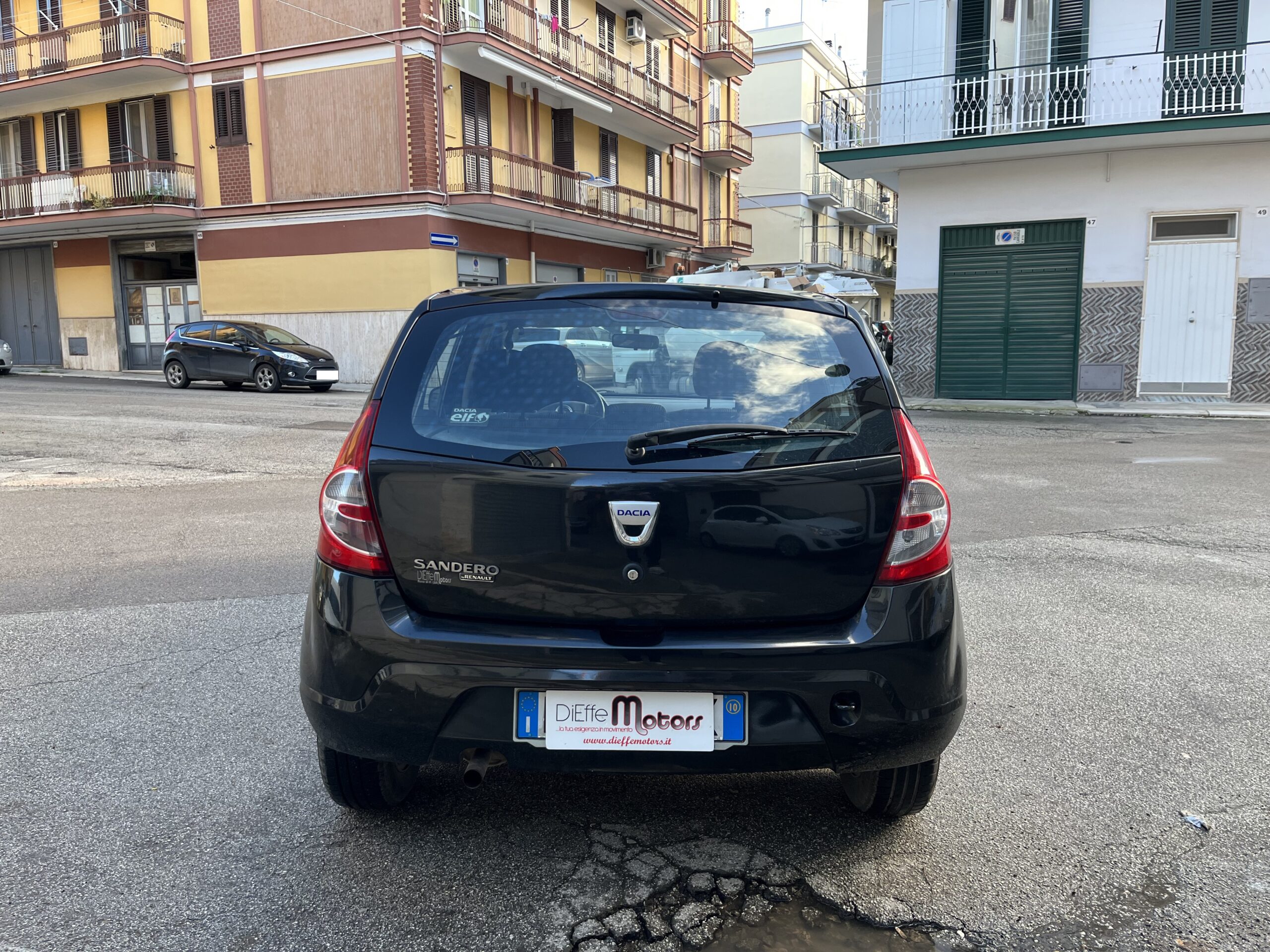 DACIA SANDERO 1.4 8V GPL LAUREATE - immagine 7