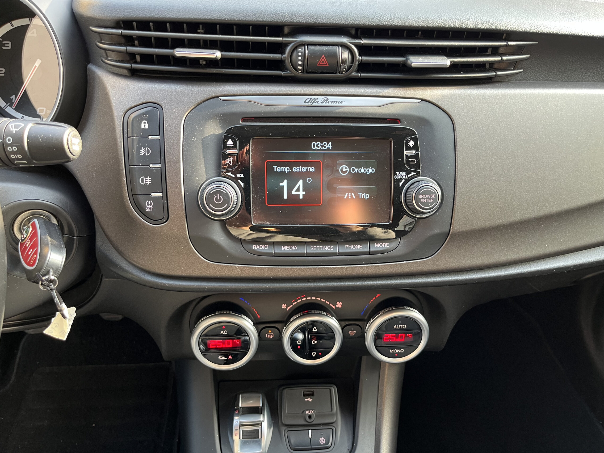 ALFA ROMEO GIULIETTA 1.6 JTDM-2 105CV DISTINCTIVE - immagine 12