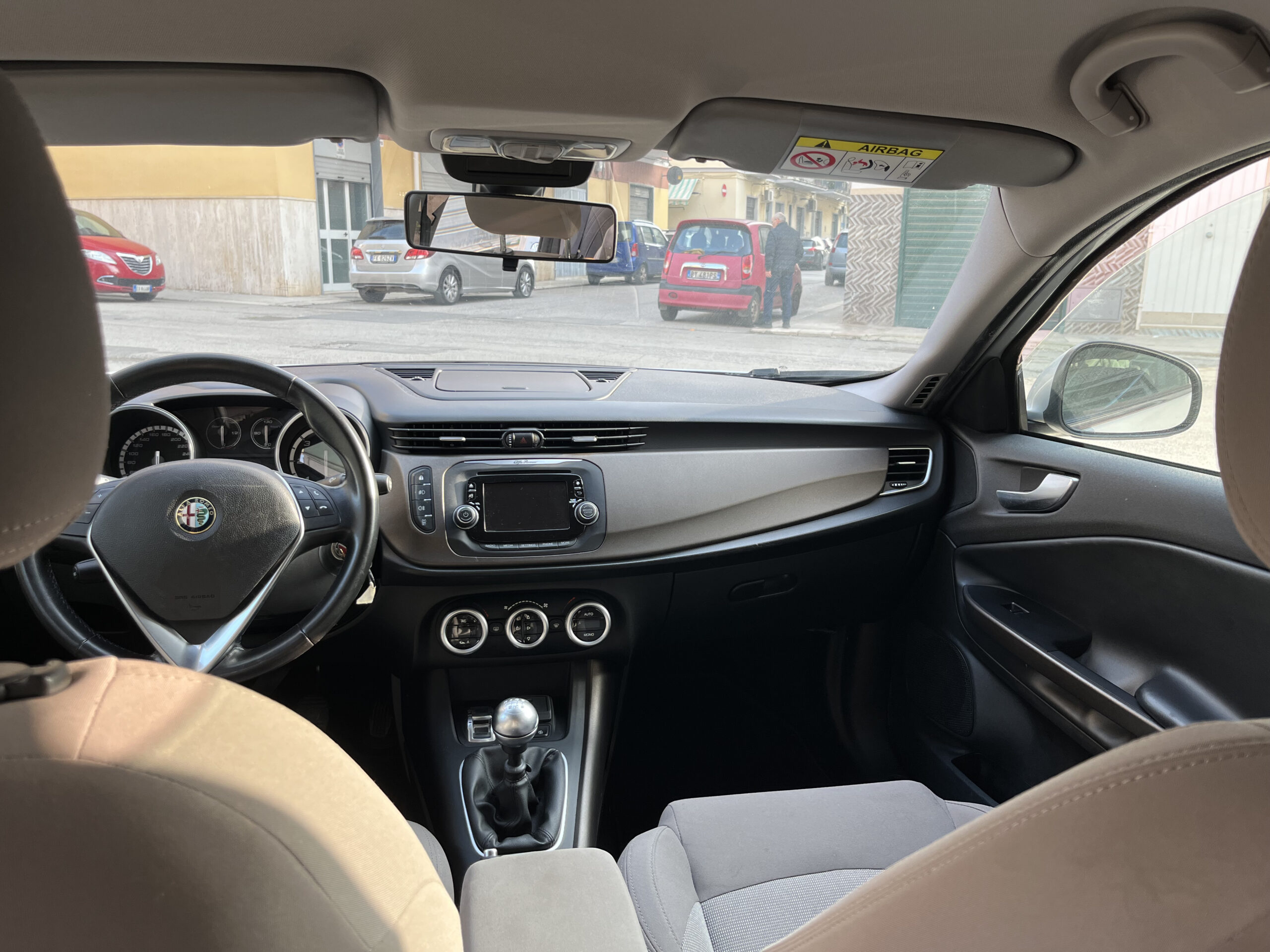 ALFA ROMEO GIULIETTA 1.6 JTDM-2 105CV DISTINCTIVE - immagine 14