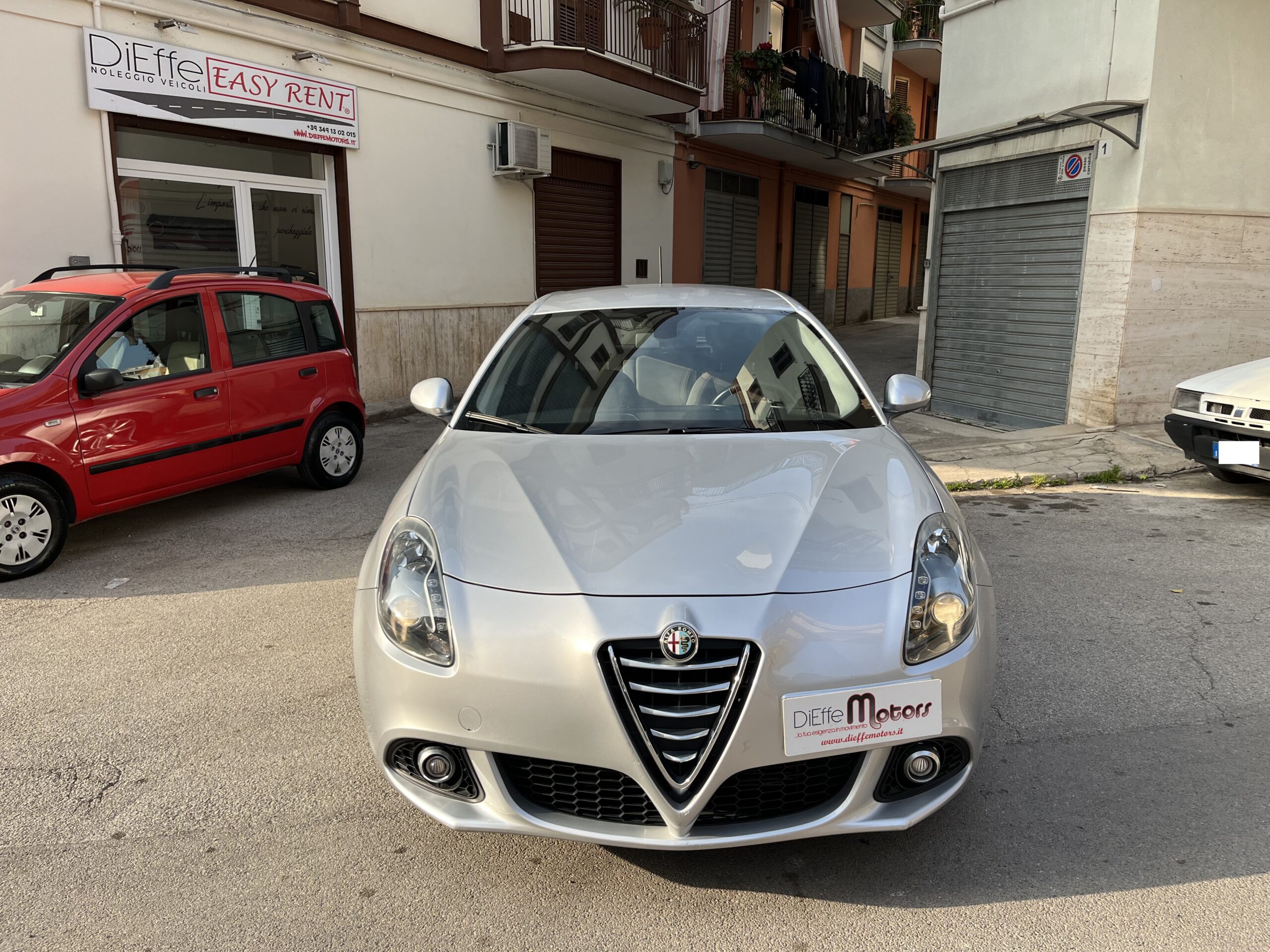 ALFA ROMEO GIULIETTA 1.6 JTDM-2 105CV DISTINCTIVE - immagine 2