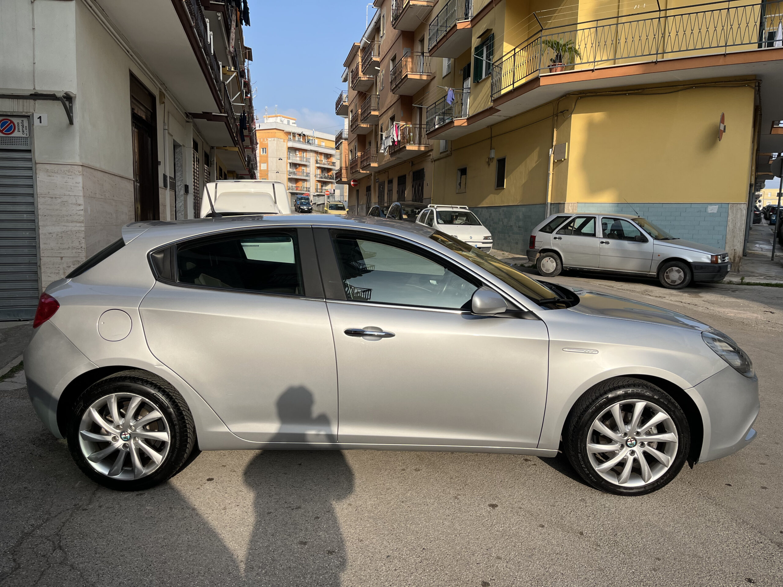 ALFA ROMEO GIULIETTA 1.6 JTDM-2 105CV DISTINCTIVE - immagine 4
