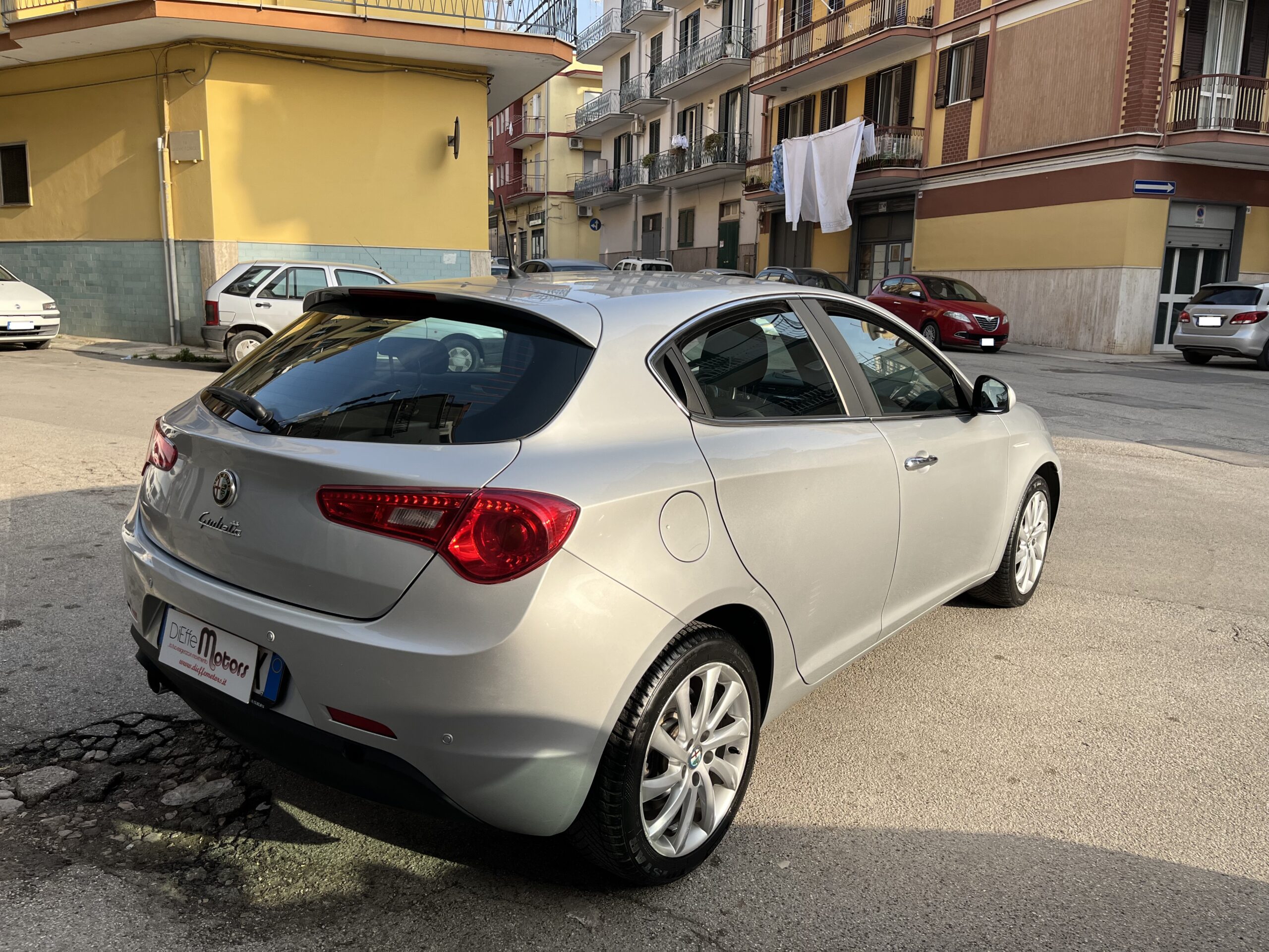 ALFA ROMEO GIULIETTA 1.6 JTDM-2 105CV DISTINCTIVE - immagine 8