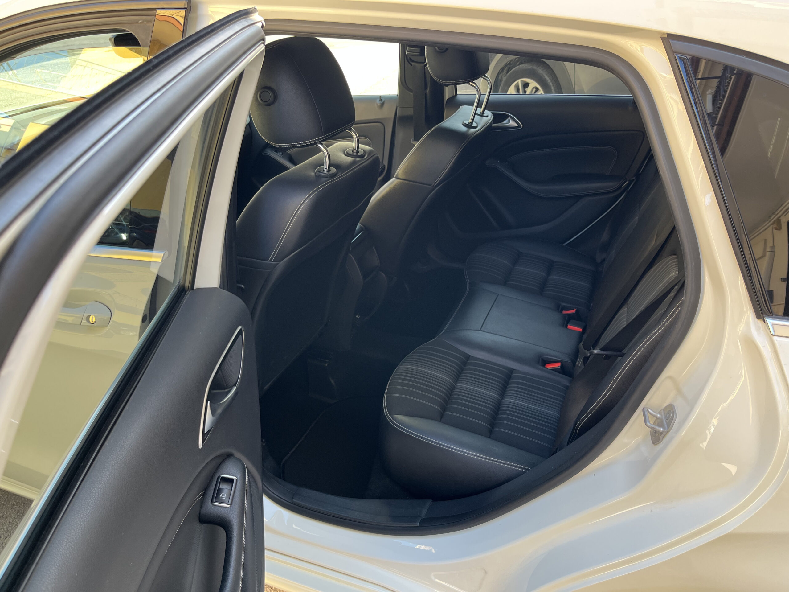 MERCEDES-BENZ CLASSE B 200 CDI PREMIUM - immagine 10