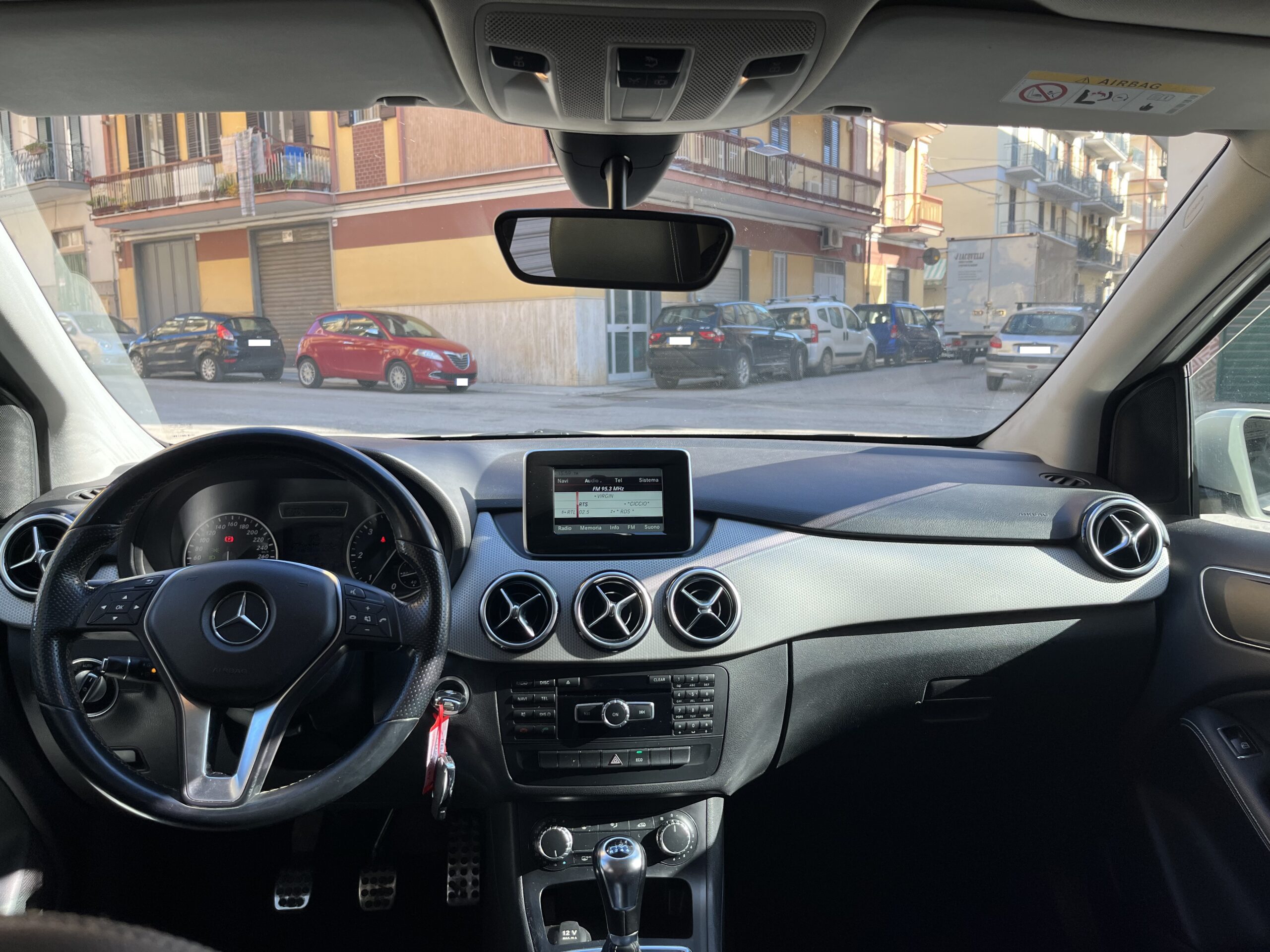 MERCEDES-BENZ CLASSE B 200 CDI PREMIUM - immagine 14