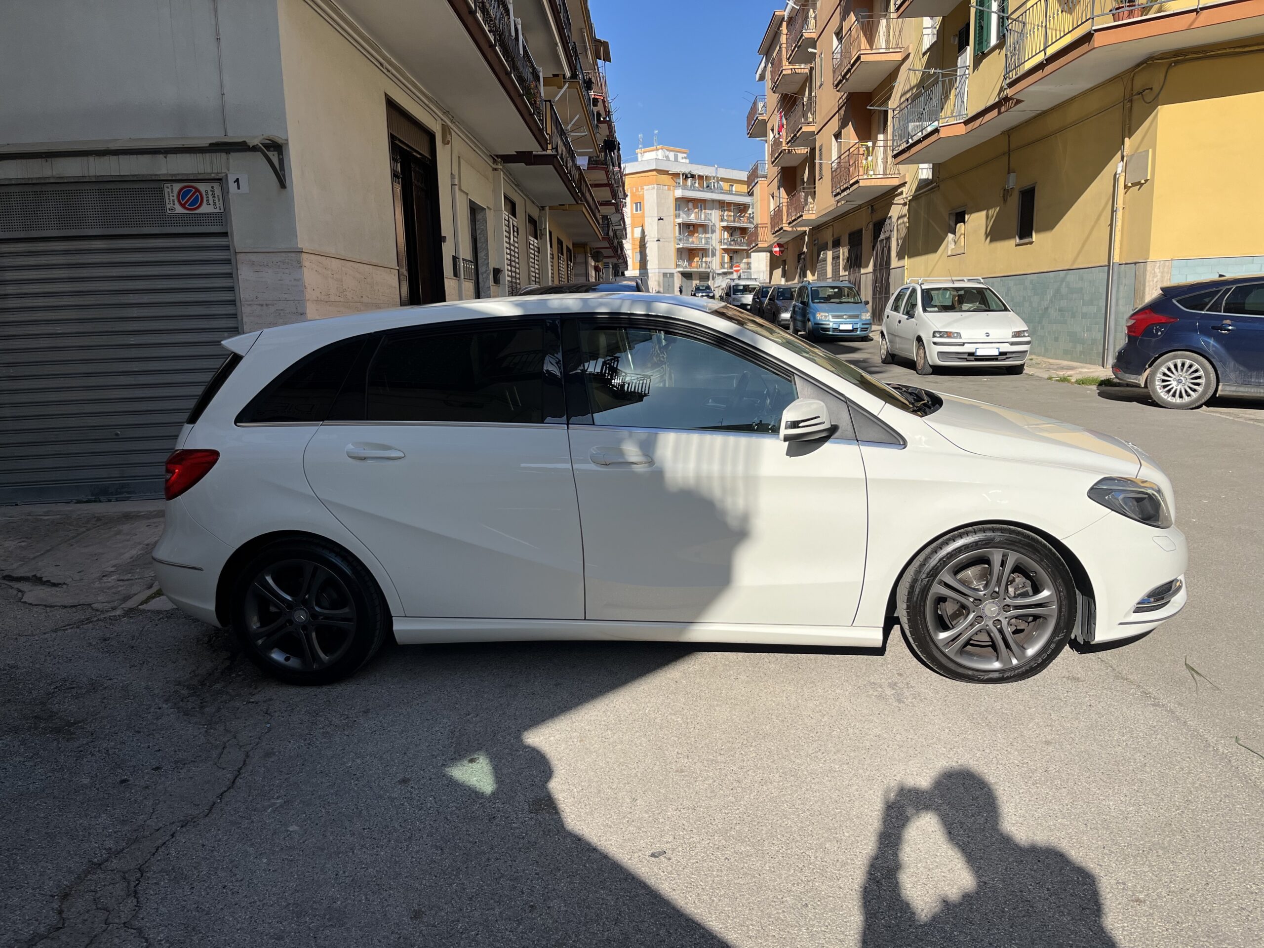 MERCEDES-BENZ CLASSE B 200 CDI PREMIUM - immagine 4