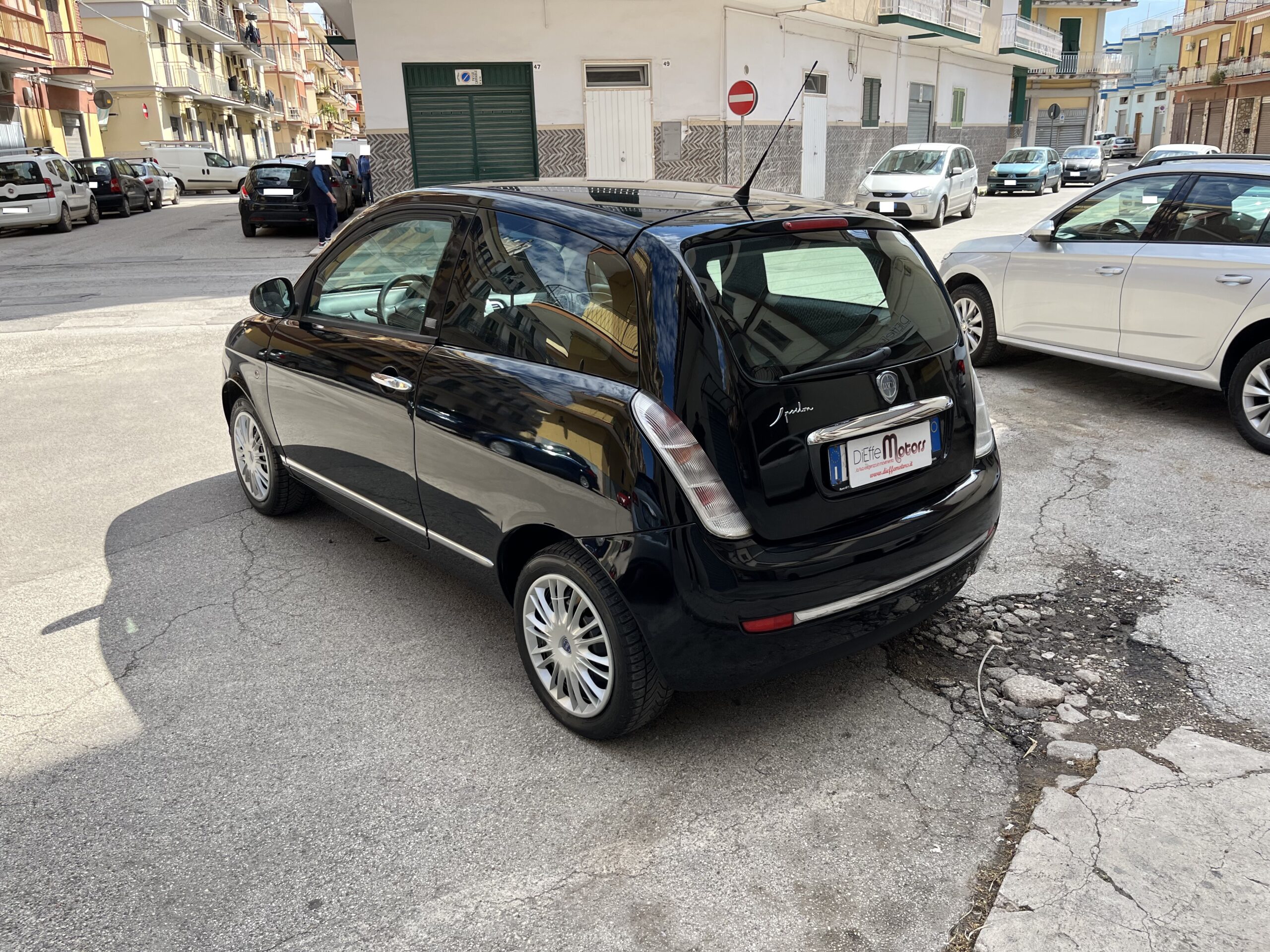 LANCIA YPSILON 1.2 69 CV DIVA - immagine 6