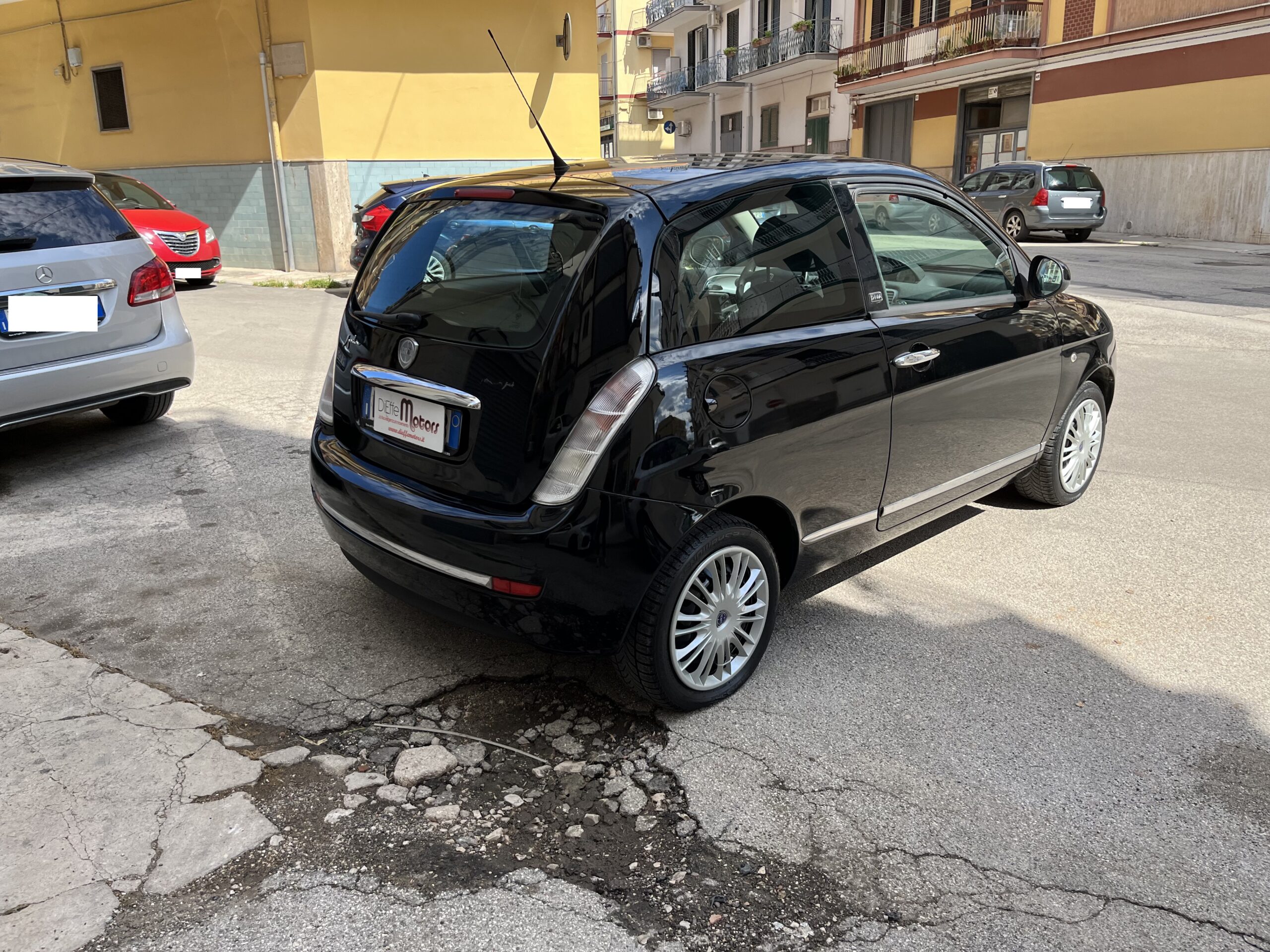 LANCIA YPSILON 1.2 69 CV DIVA - immagine 8