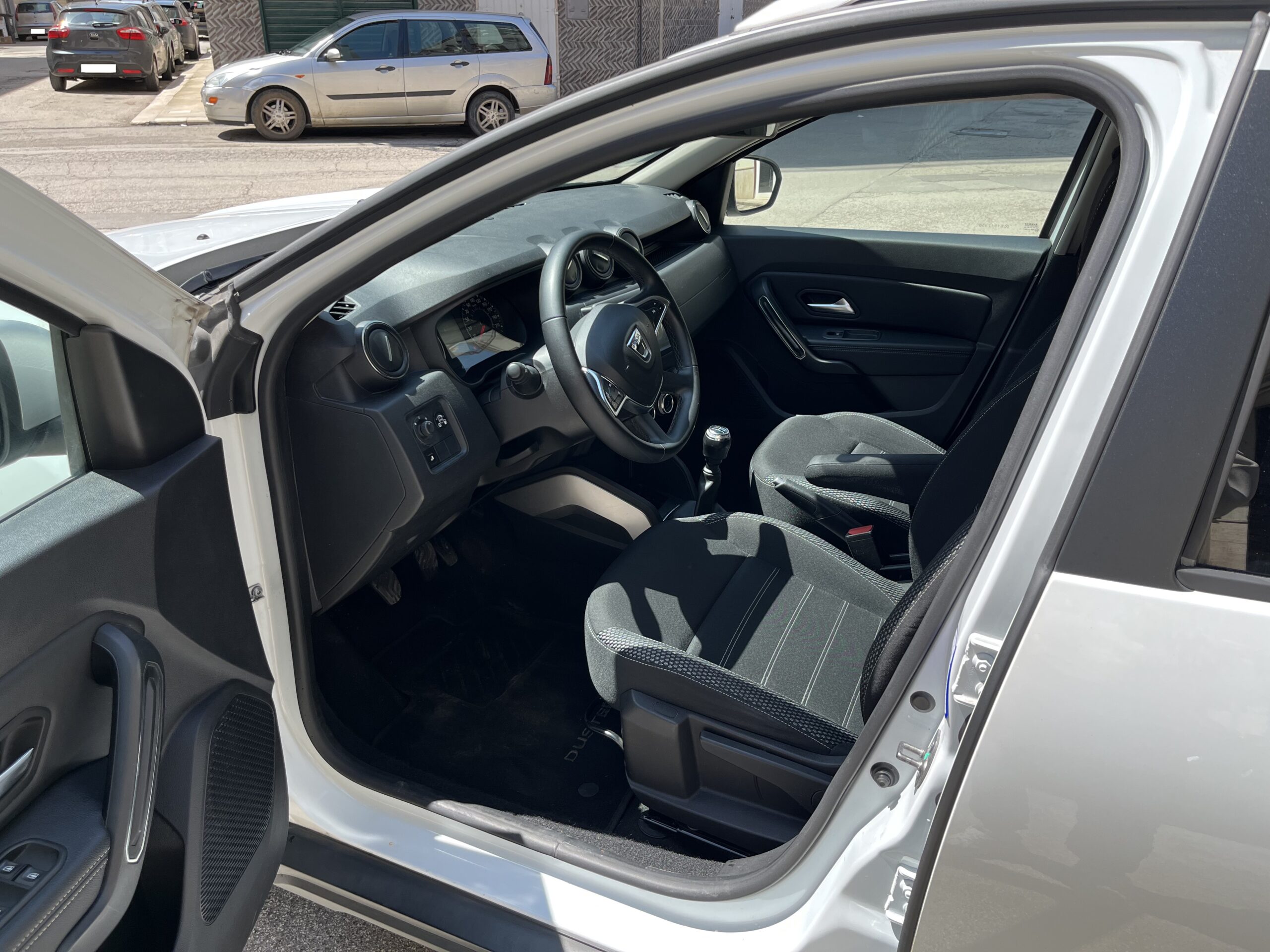 DACIA DUSTER 1.6 SCE GPL 4x2 PRESTIGE - immagine 9