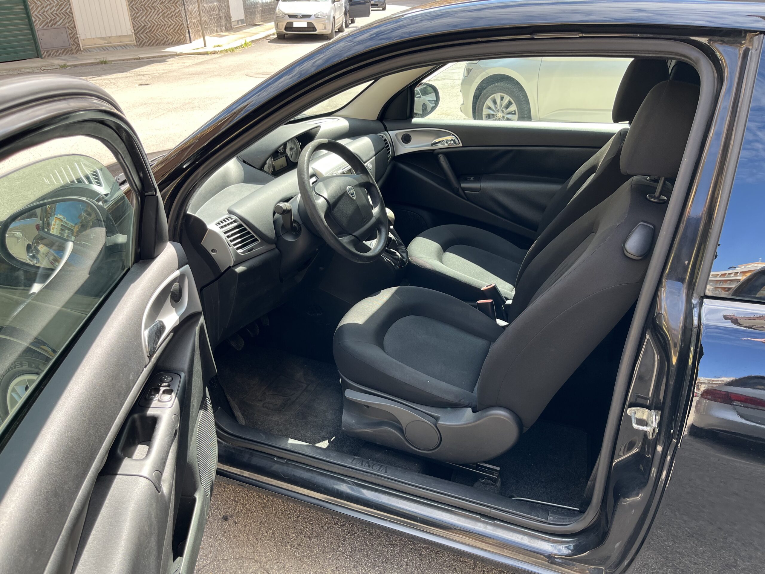 LANCIA YPSILON 1.2 69 CV DIVA - immagine 9