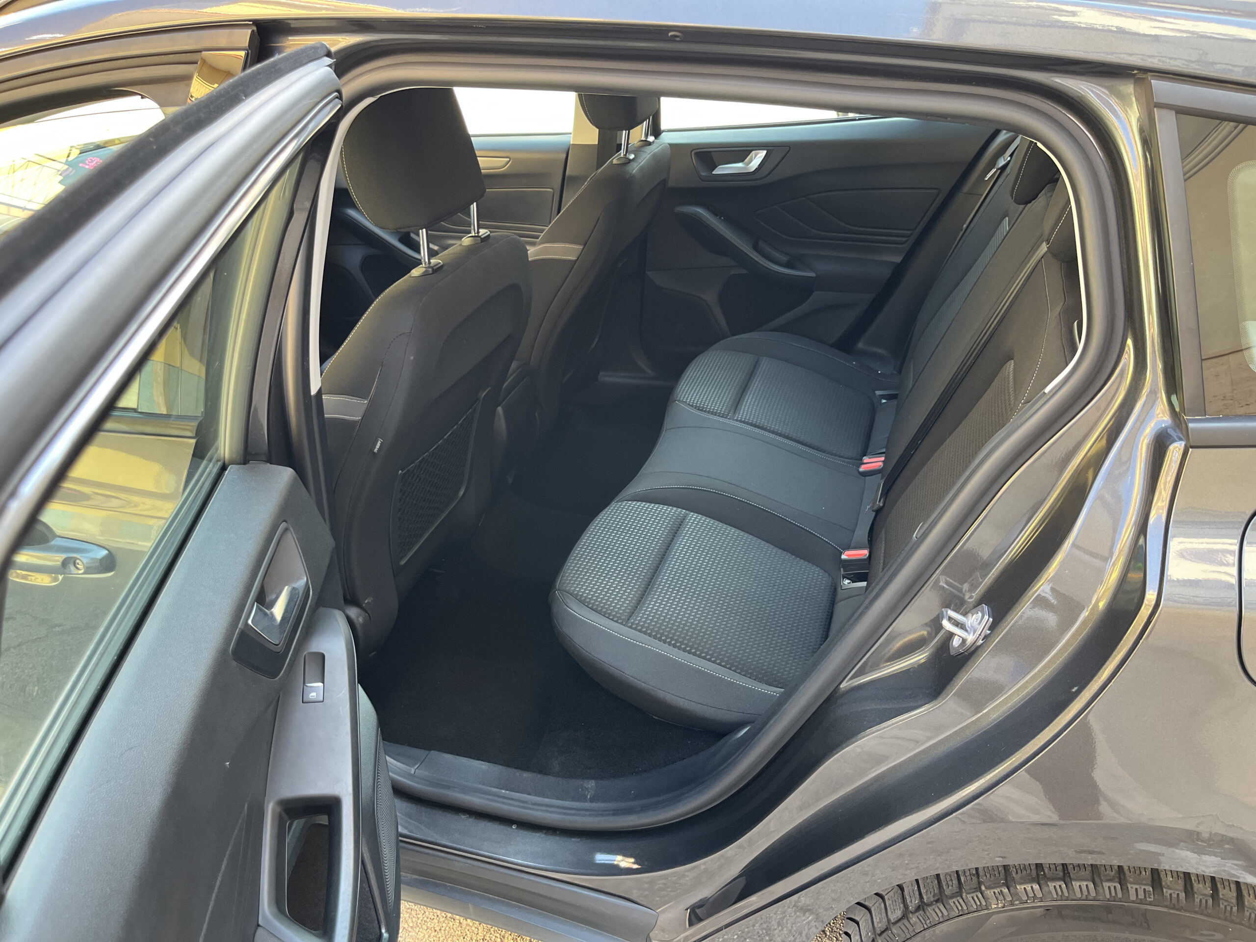 FORD FOCUS 1.5 ECOBLUE 120 CV AUTOMATICO 5P. BUSINESS - immagine 10