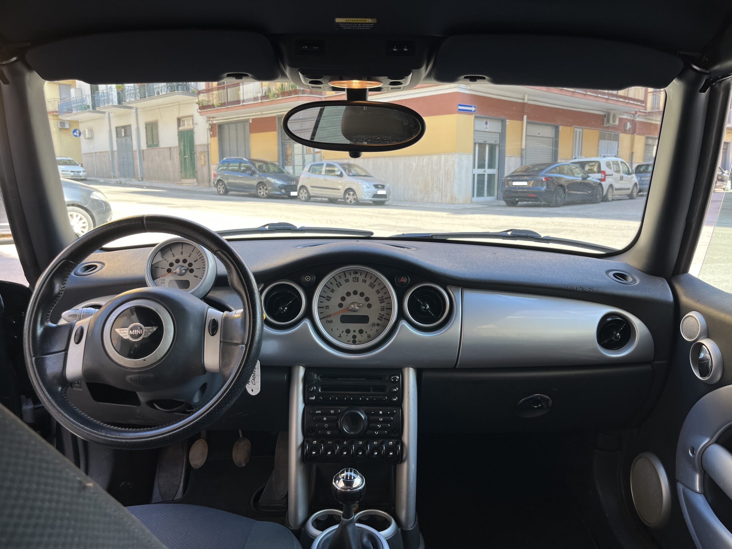 MINI MINI 1.6 16 V COOPER CABRIO - immagine 13