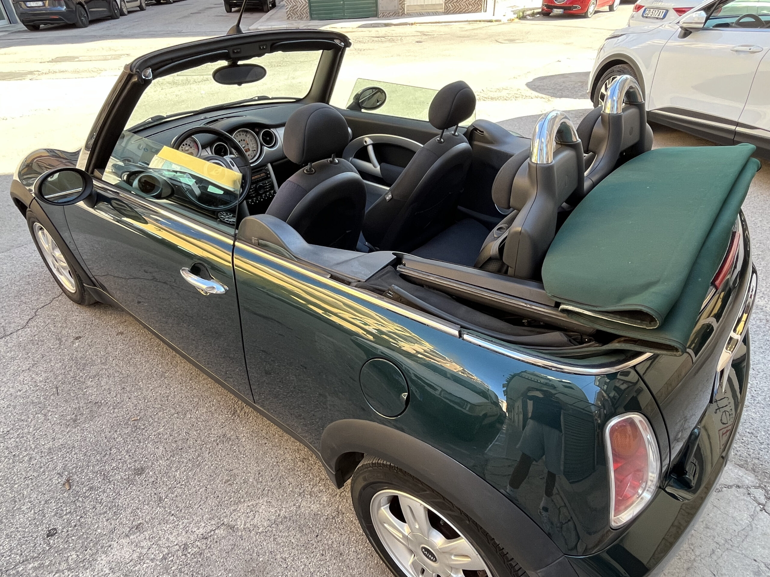MINI MINI 1.6 16 V COOPER CABRIO - immagine 16