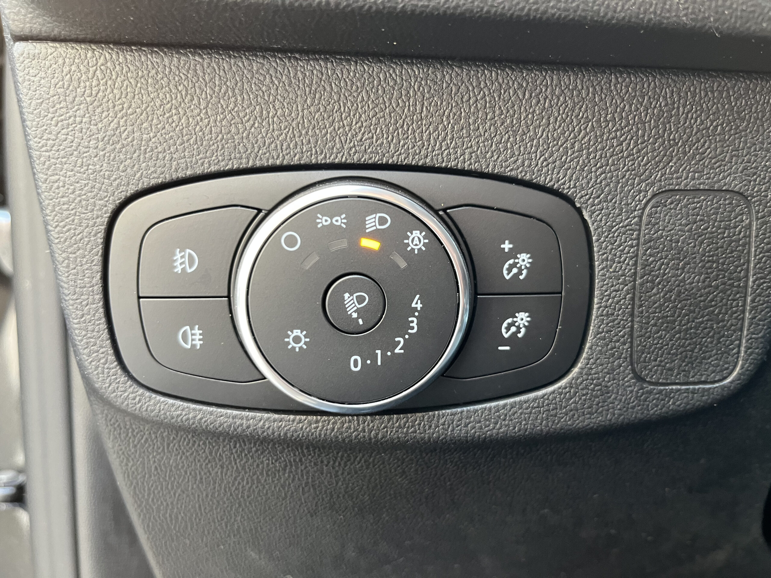 FORD FOCUS 1.5 ECOBLUE 120 CV AUTOMATICO 5P. BUSINESS - immagine 16