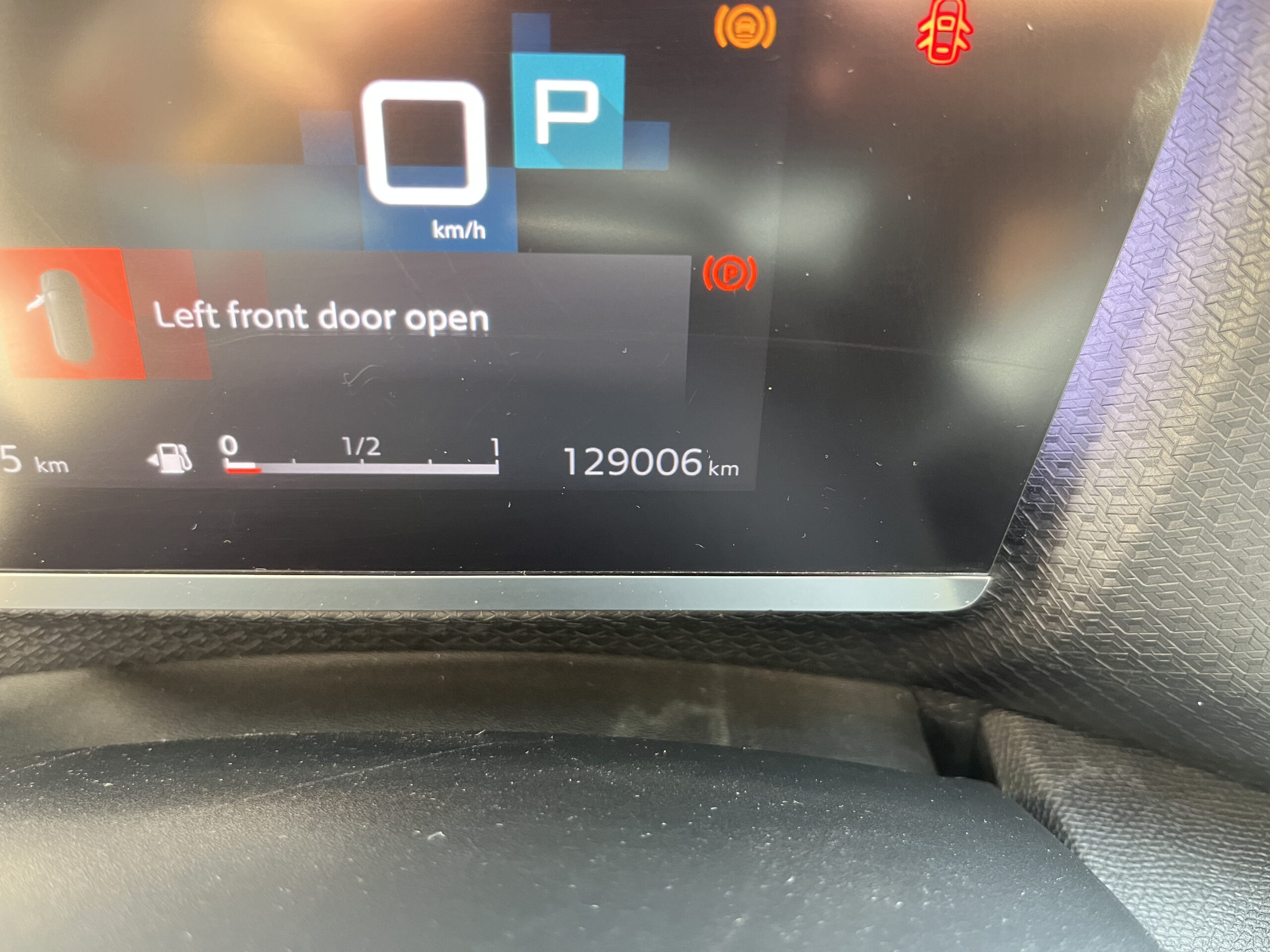 CITROEN C4 BLUEHDI 130 S&S EAT8 SHINE - immagine 31
