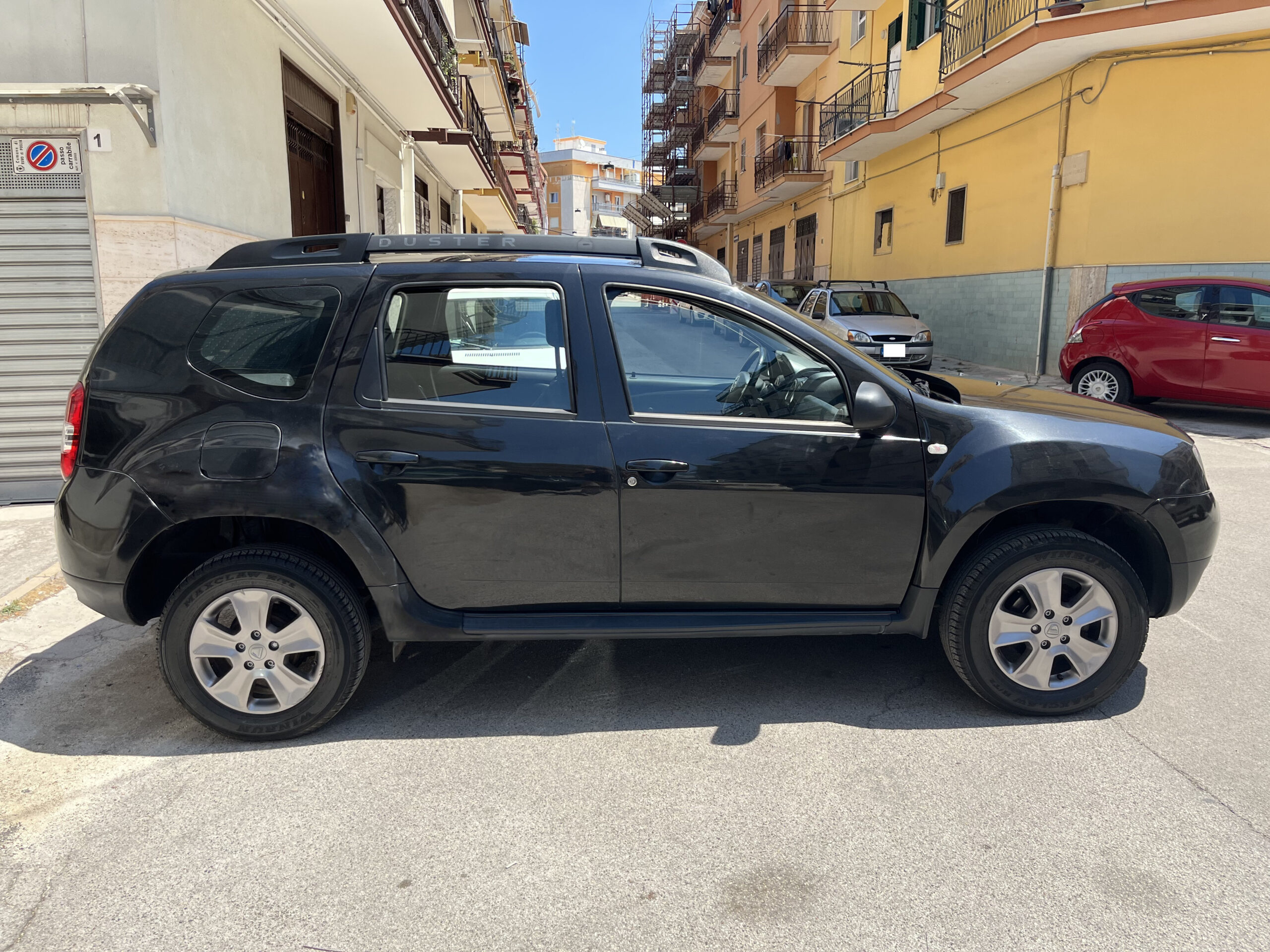 DACIA DUSTER 1.6 105CV 4x2 GPL LAUREATE - immagine 4