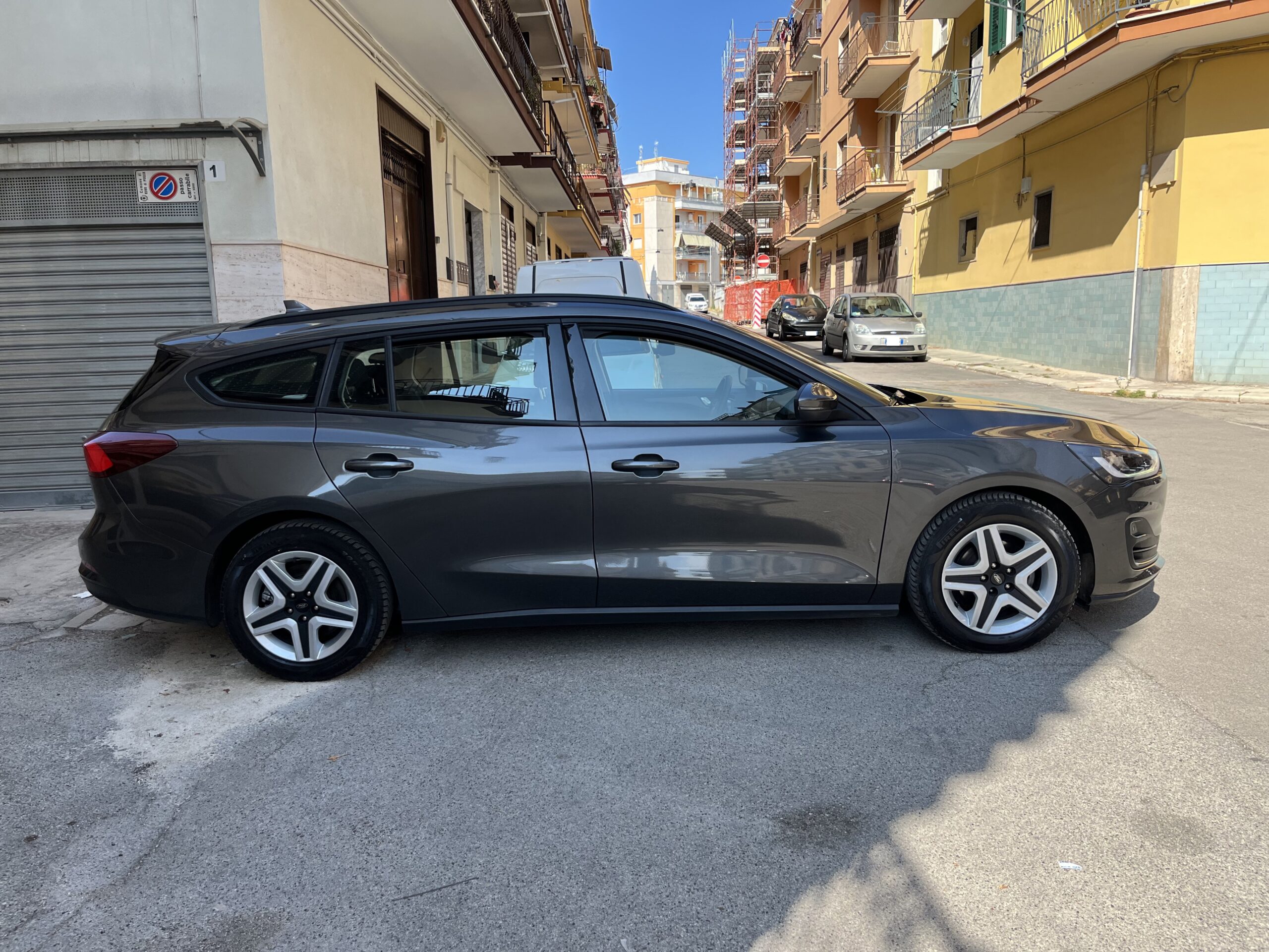 FORD FOCUS 1.5 ECOBLUE 120 CV AUTOMATICO 5P. BUSINESS - immagine 4