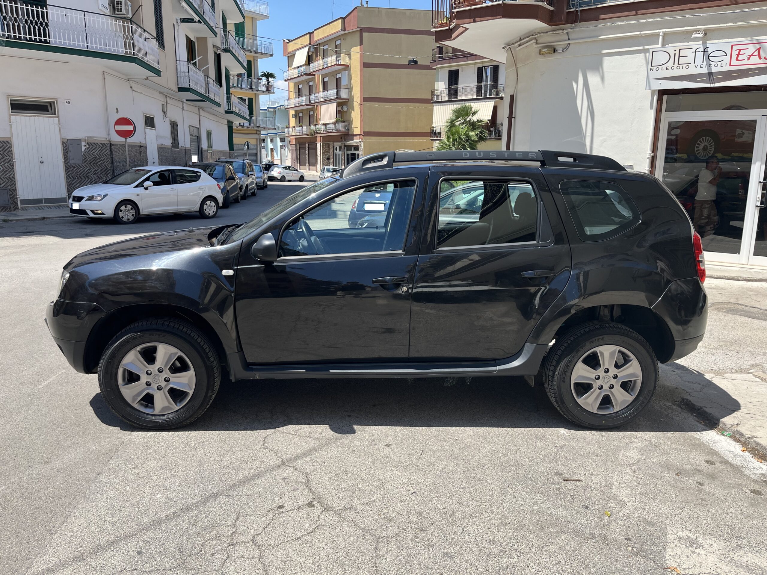 DACIA DUSTER 1.6 105CV 4x2 GPL LAUREATE - immagine 5