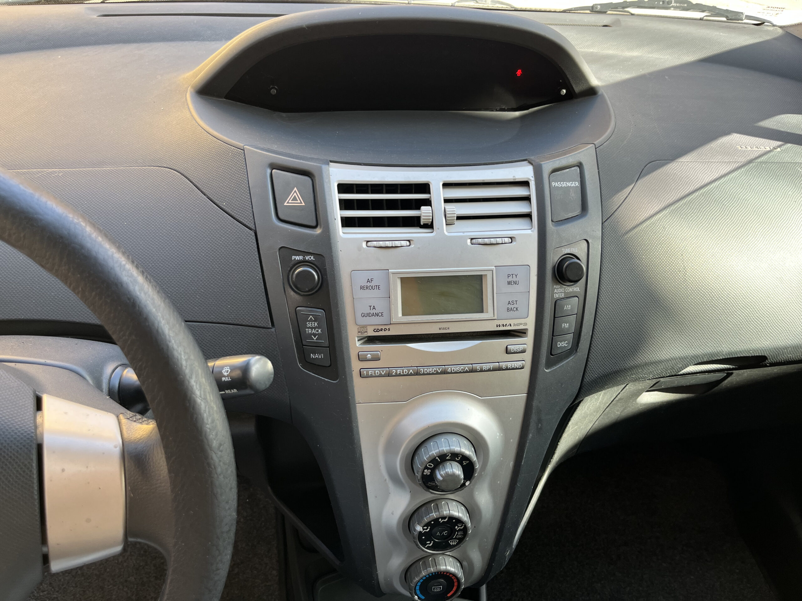 TOYOTA YARIS 1.4D-4D 5 PORTE M-MT SOL - immagine 12