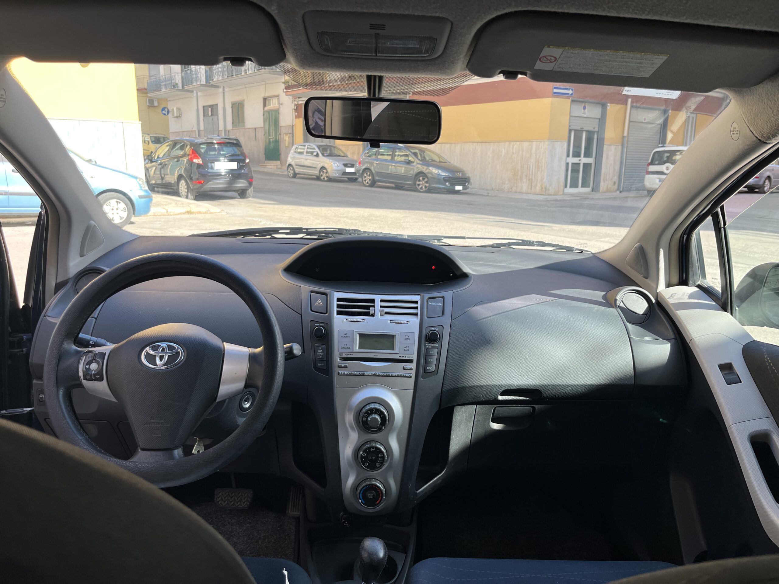 TOYOTA YARIS 1.4D-4D 5 PORTE M-MT SOL - immagine 14