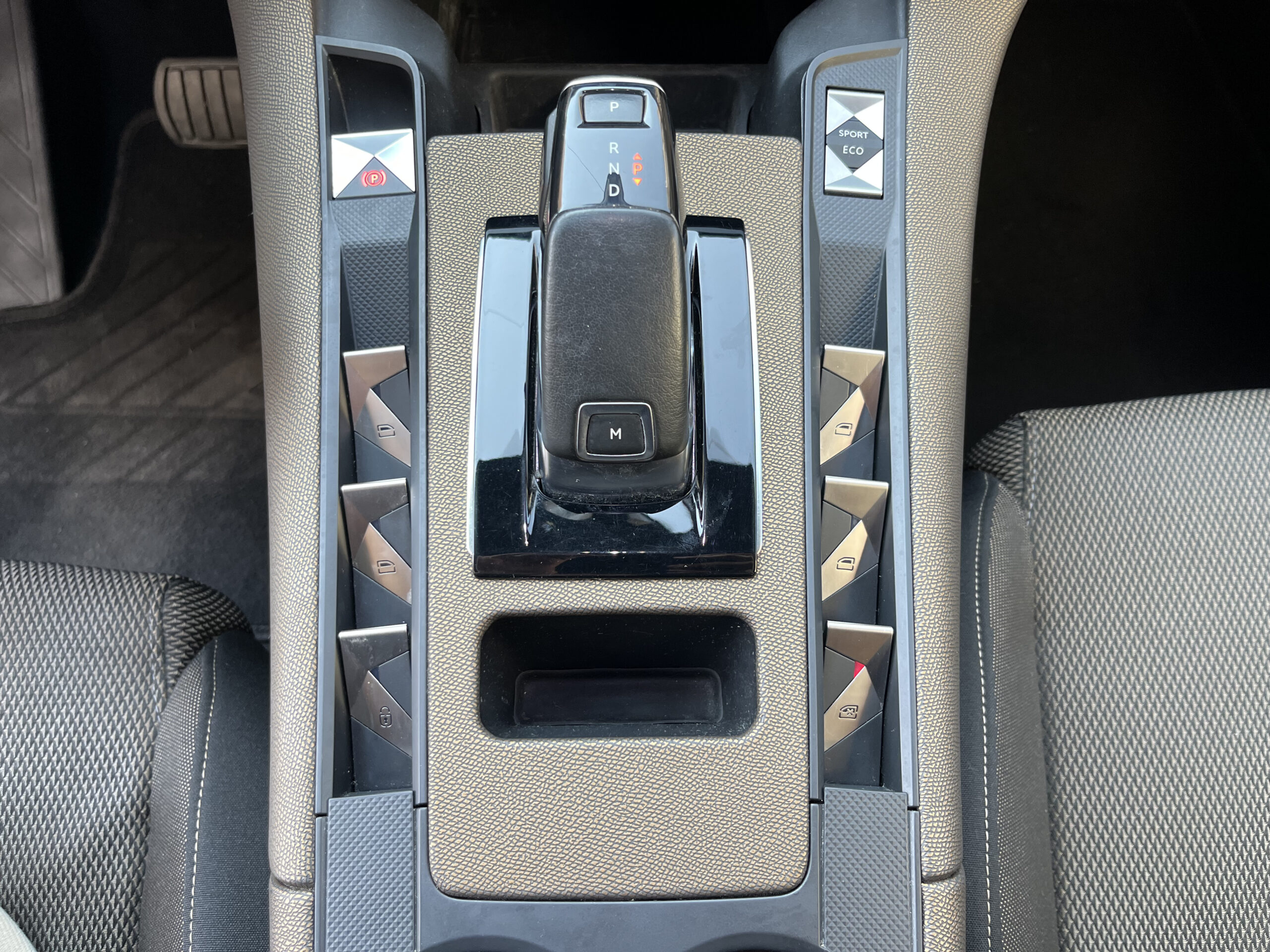 DS 7 CROSSBACK BLUEHDI 130 AUT. PERFORMANCE LINE - immagine 15