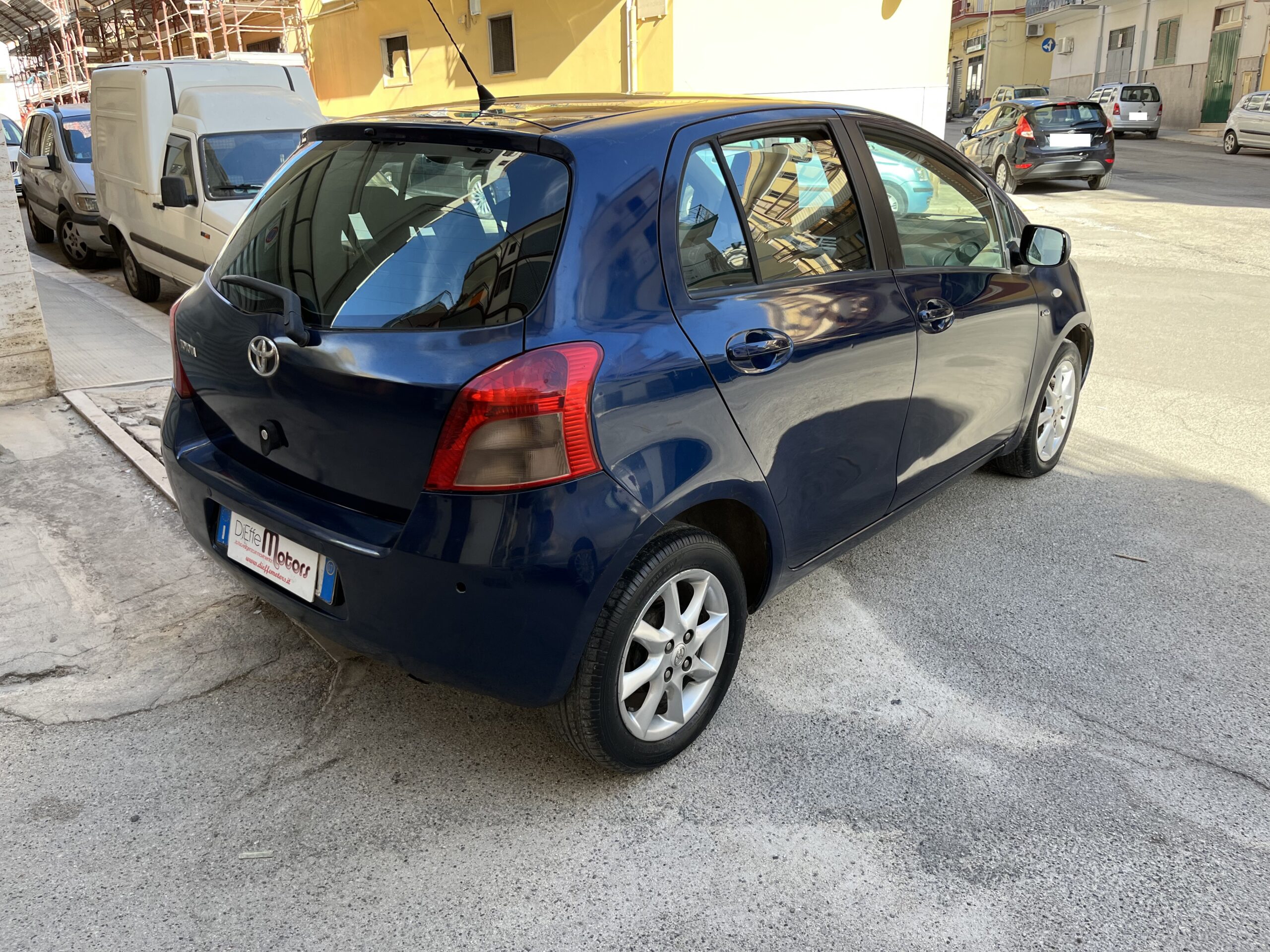 TOYOTA YARIS 1.4D-4D 5 PORTE M-MT SOL - immagine 8