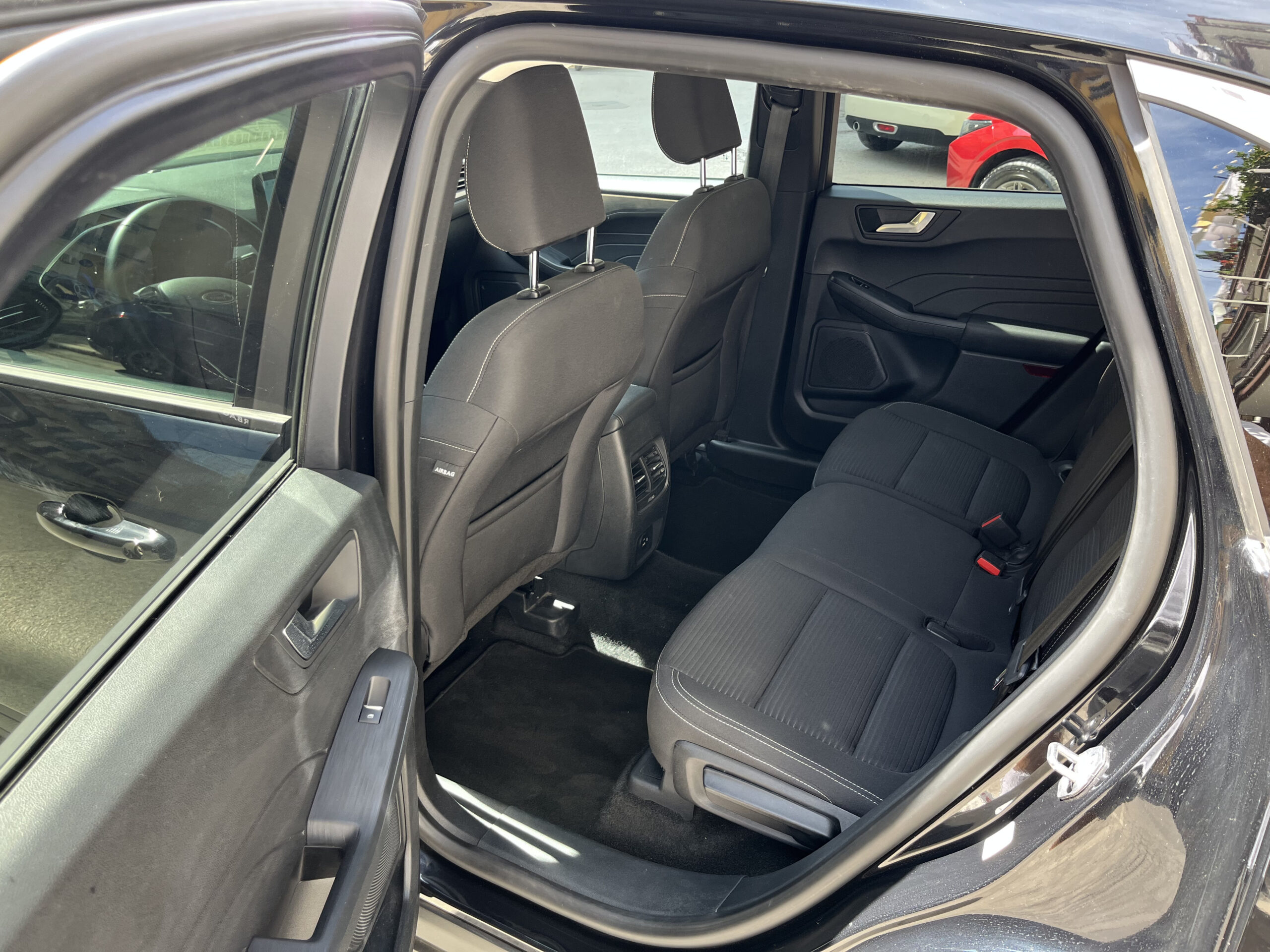 FORD KUGA 1.5 ECOBLUE 120 CV AUT. 2WD TITANIUM - immagine 10