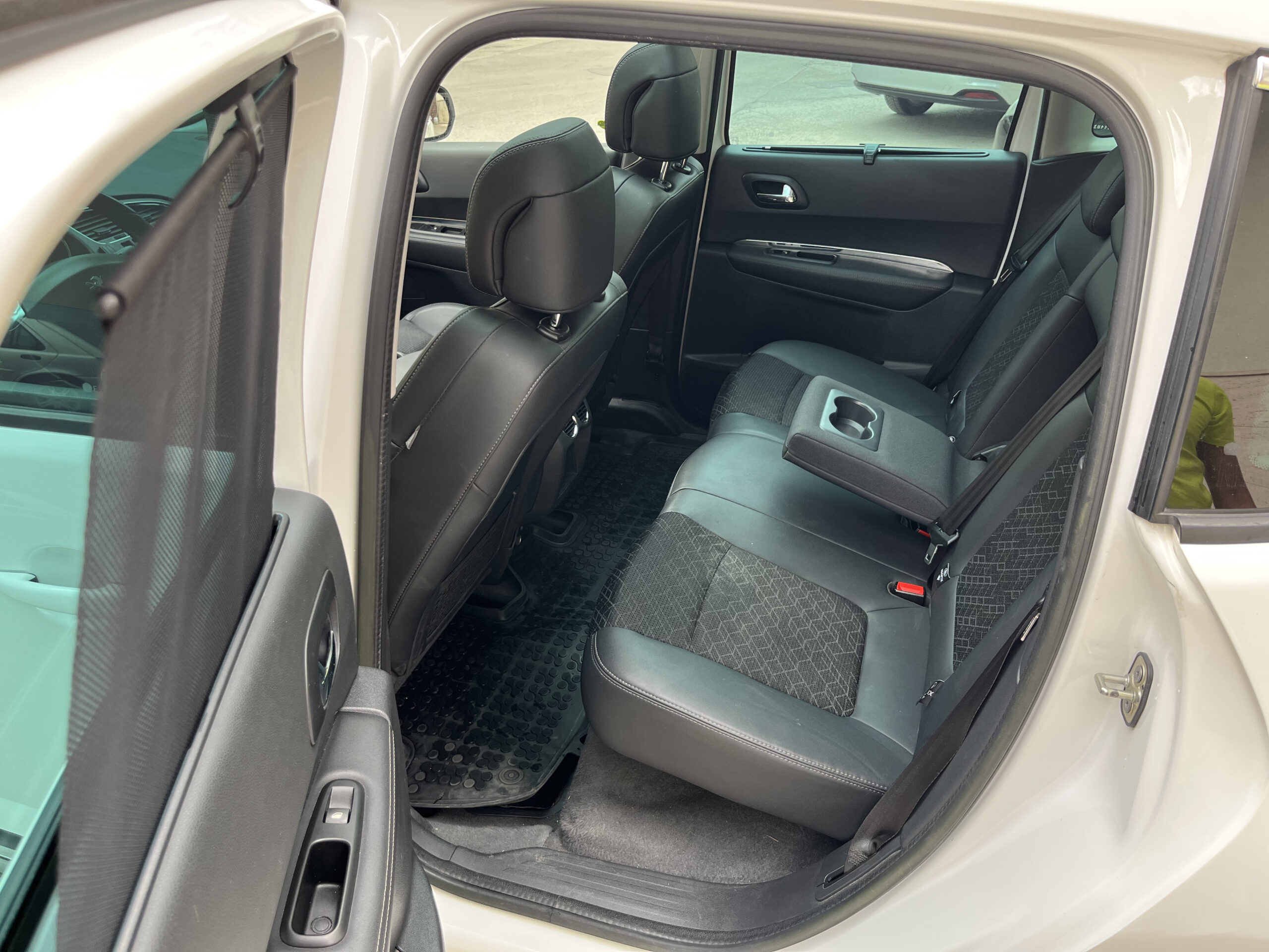 PEUGEOT 3008 2.0 HDI 163CV AUT. ALLURE - immagine 10