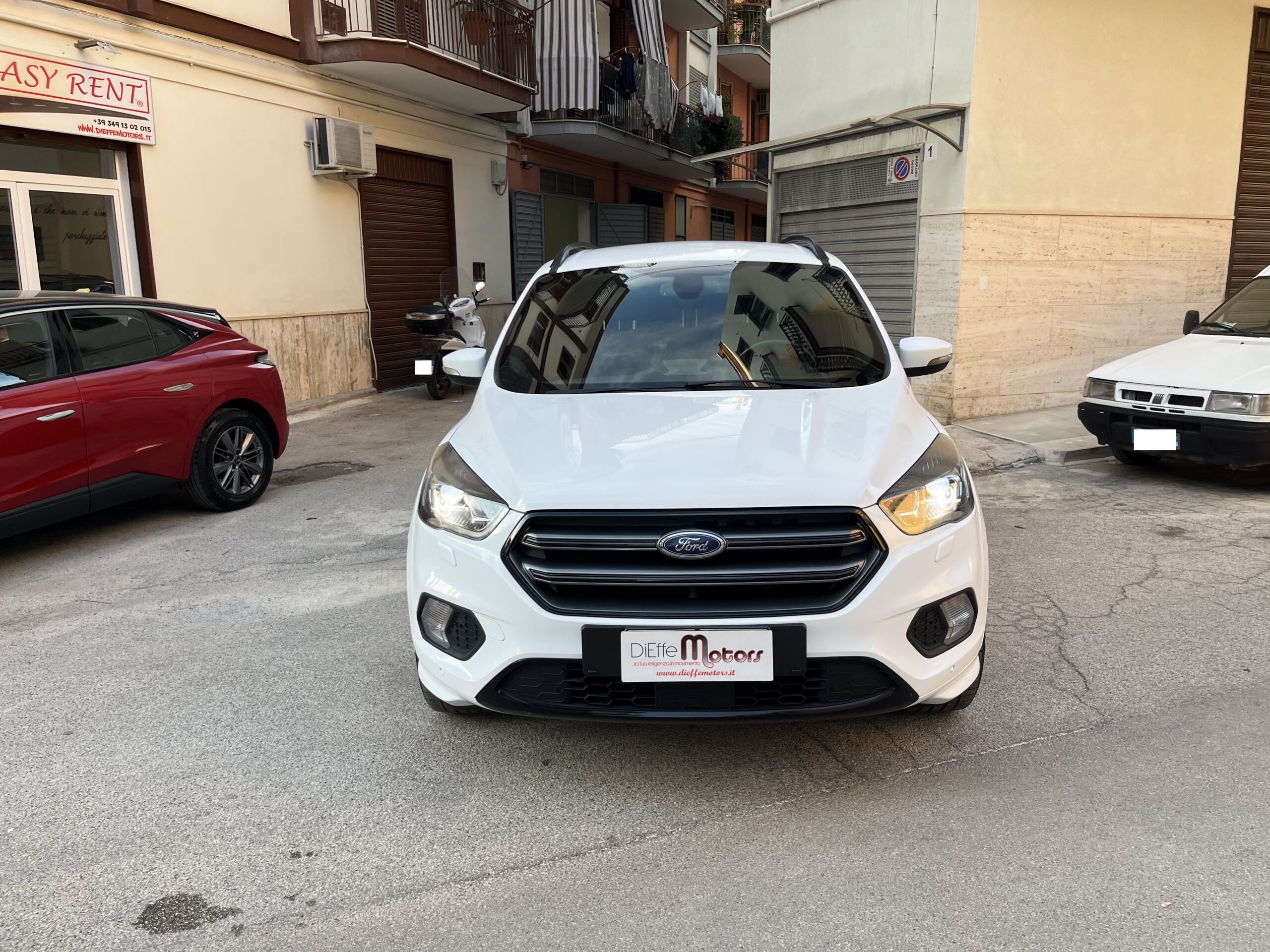 FORD KUGA 1.5 TDCI 120 CV S&S 2WD ST-LINE BUSINESS - immagine 2