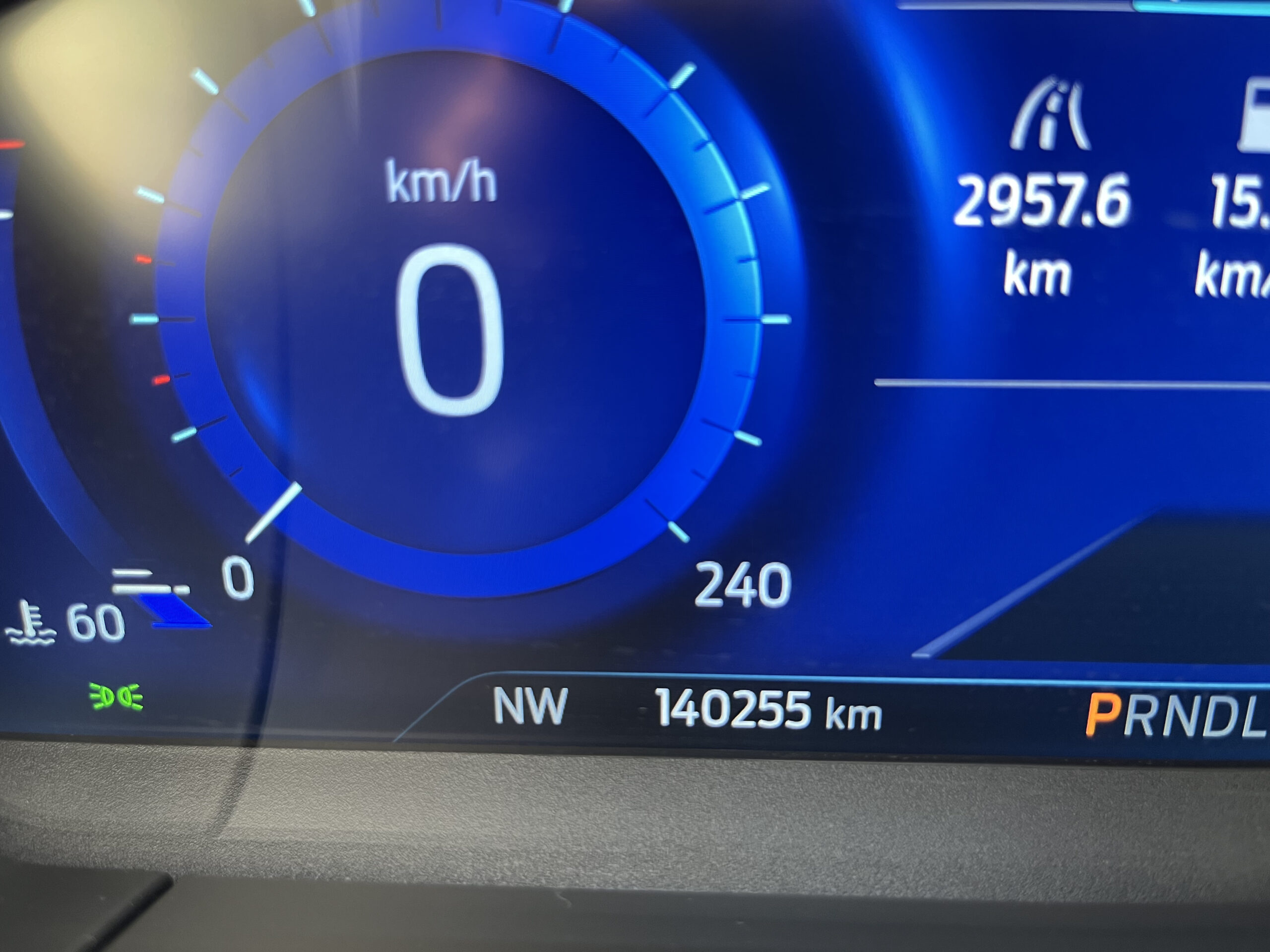 FORD KUGA 1.5 ECOBLUE 120 CV AUT. 2WD TITANIUM - immagine 24