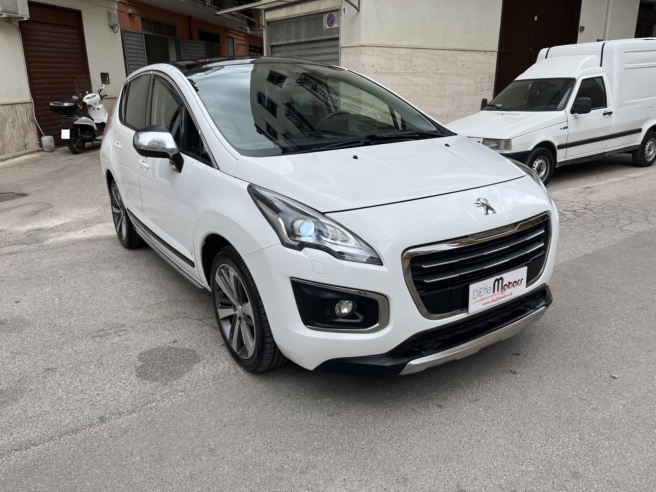 PEUGEOT 3008 2.0 HDI 163CV AUT. ALLURE - immagine 3