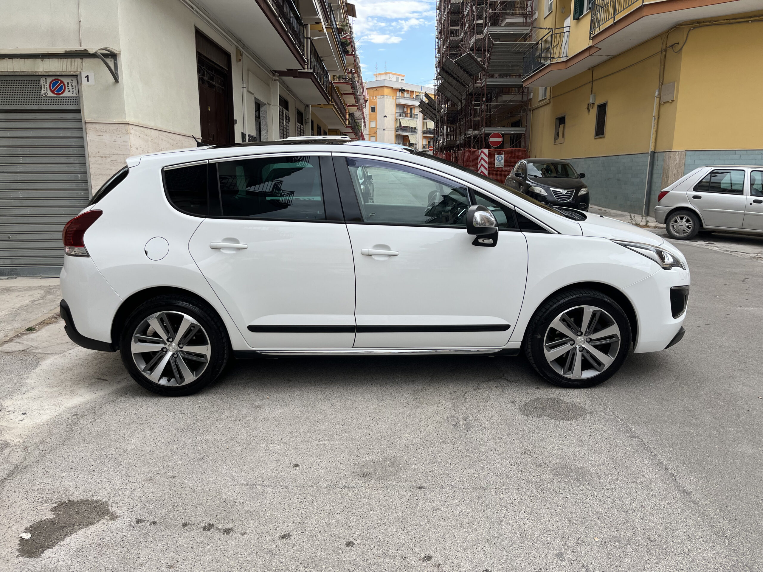 PEUGEOT 3008 2.0 HDI 163CV AUT. ALLURE - immagine 4