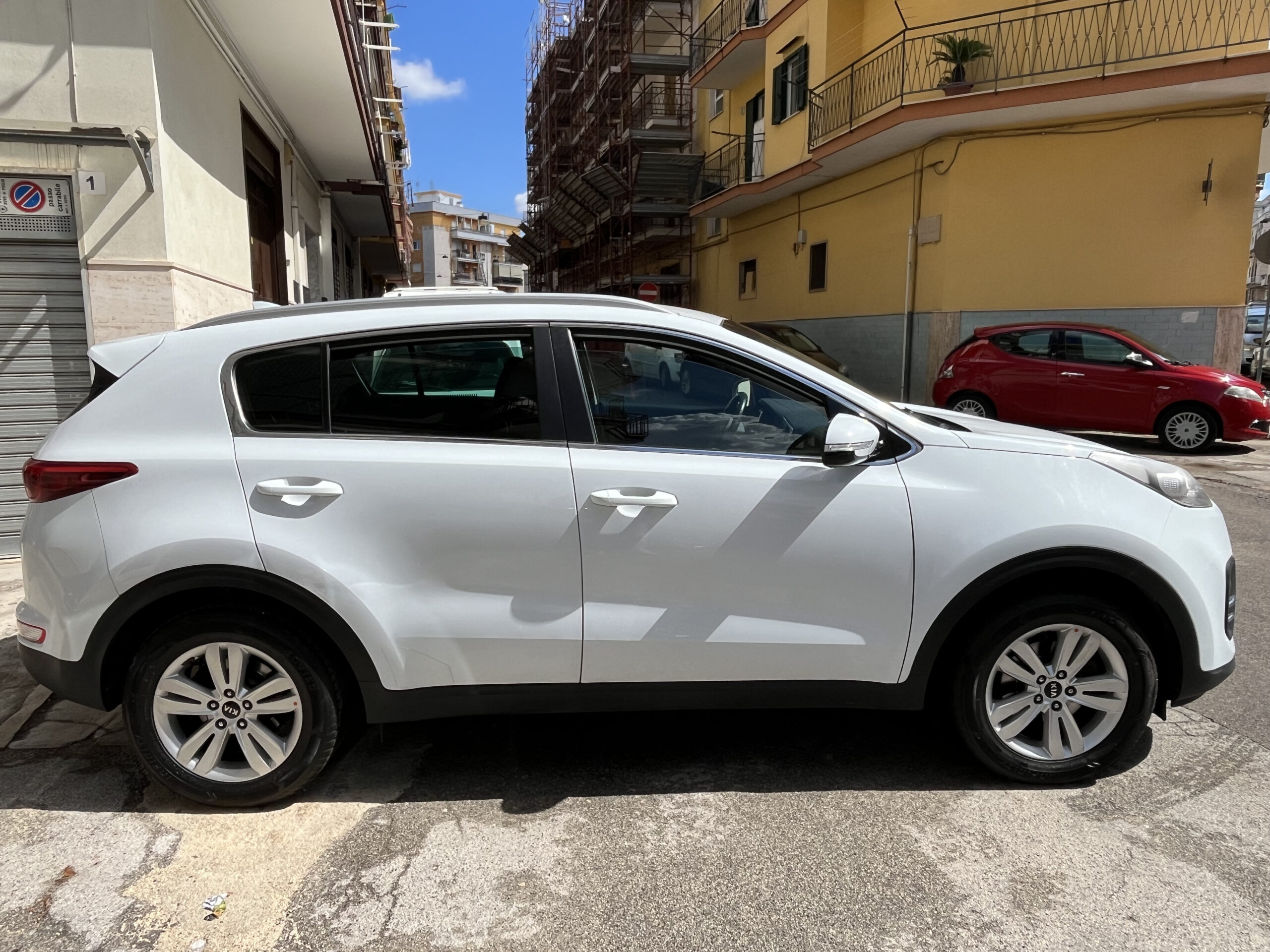 KIA SPORTAGE 1.6 GDI 132CV 2WD BUSINESS CLASS - immagine 4