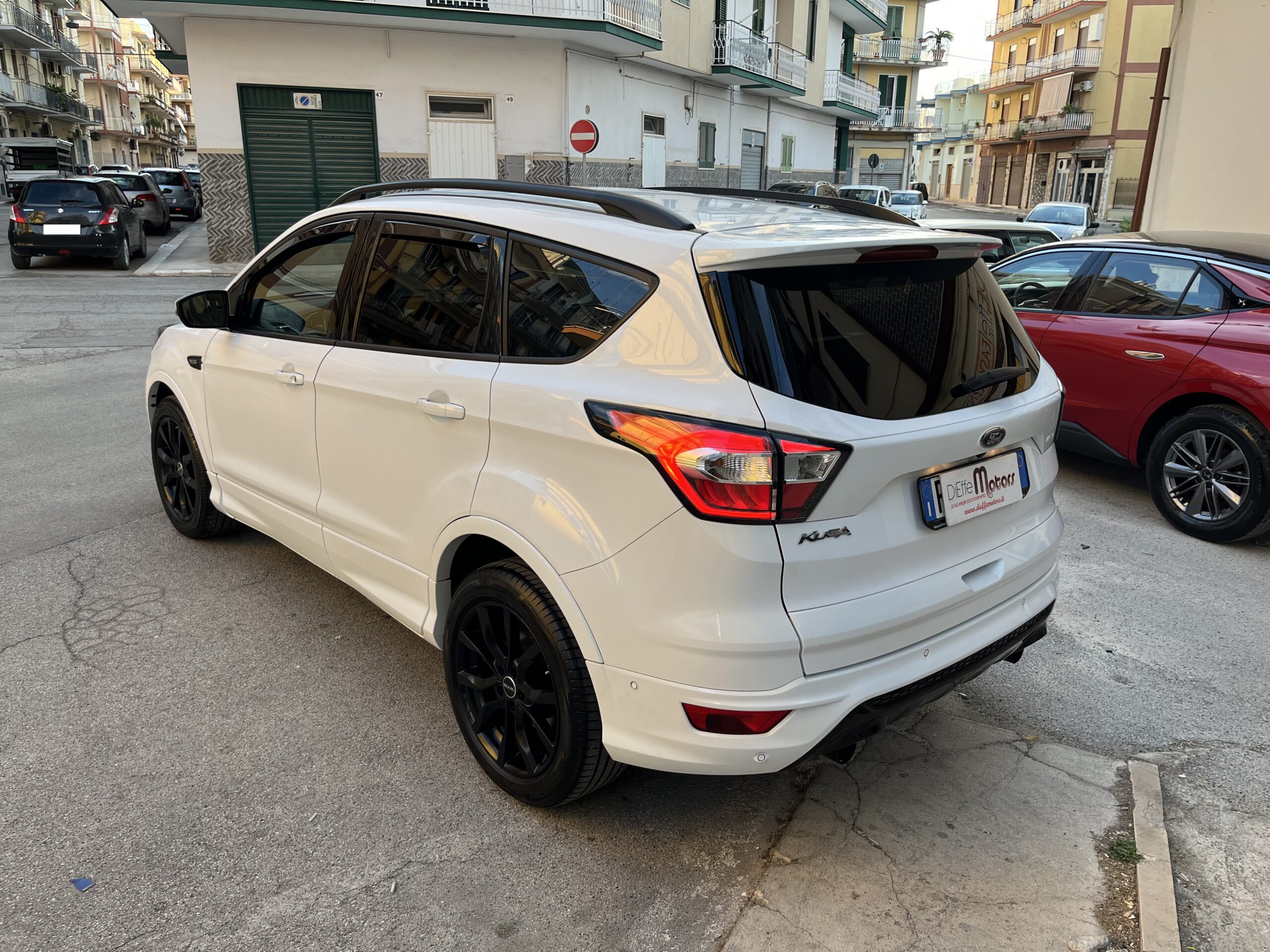 FORD KUGA 1.5 TDCI 120 CV S&S 2WD ST-LINE BUSINESS - immagine 6
