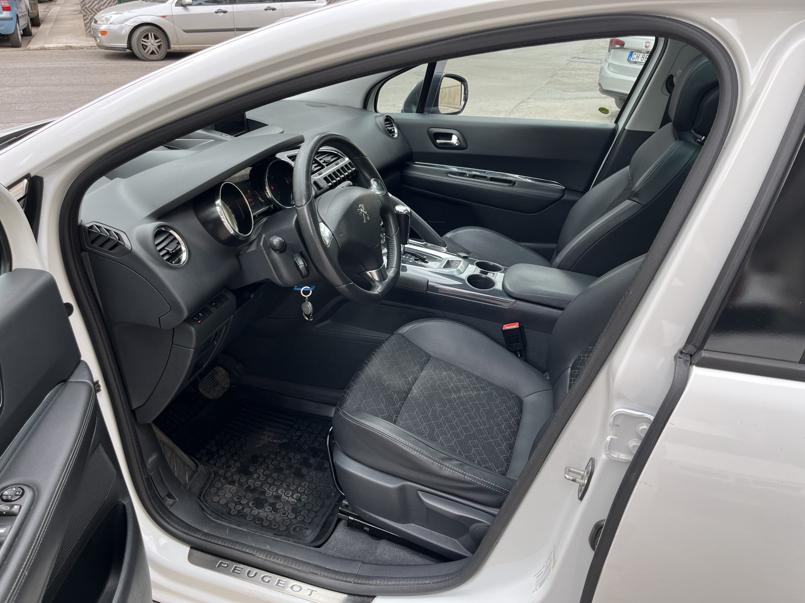 PEUGEOT 3008 2.0 HDI 163CV AUT. ALLURE - immagine 9