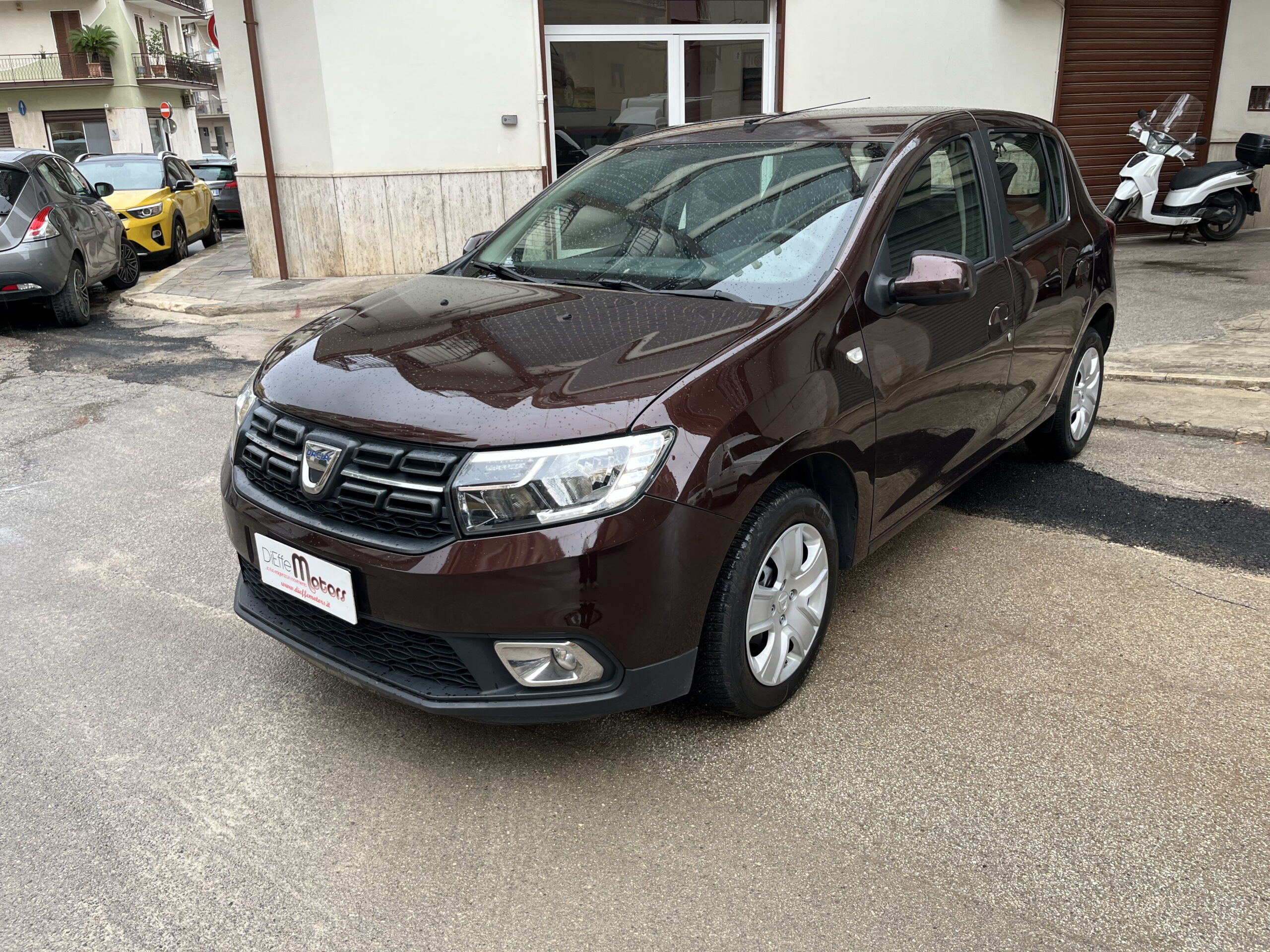 DACIA SANDERO 1.0 SCE 12V 75CV LAUREATE