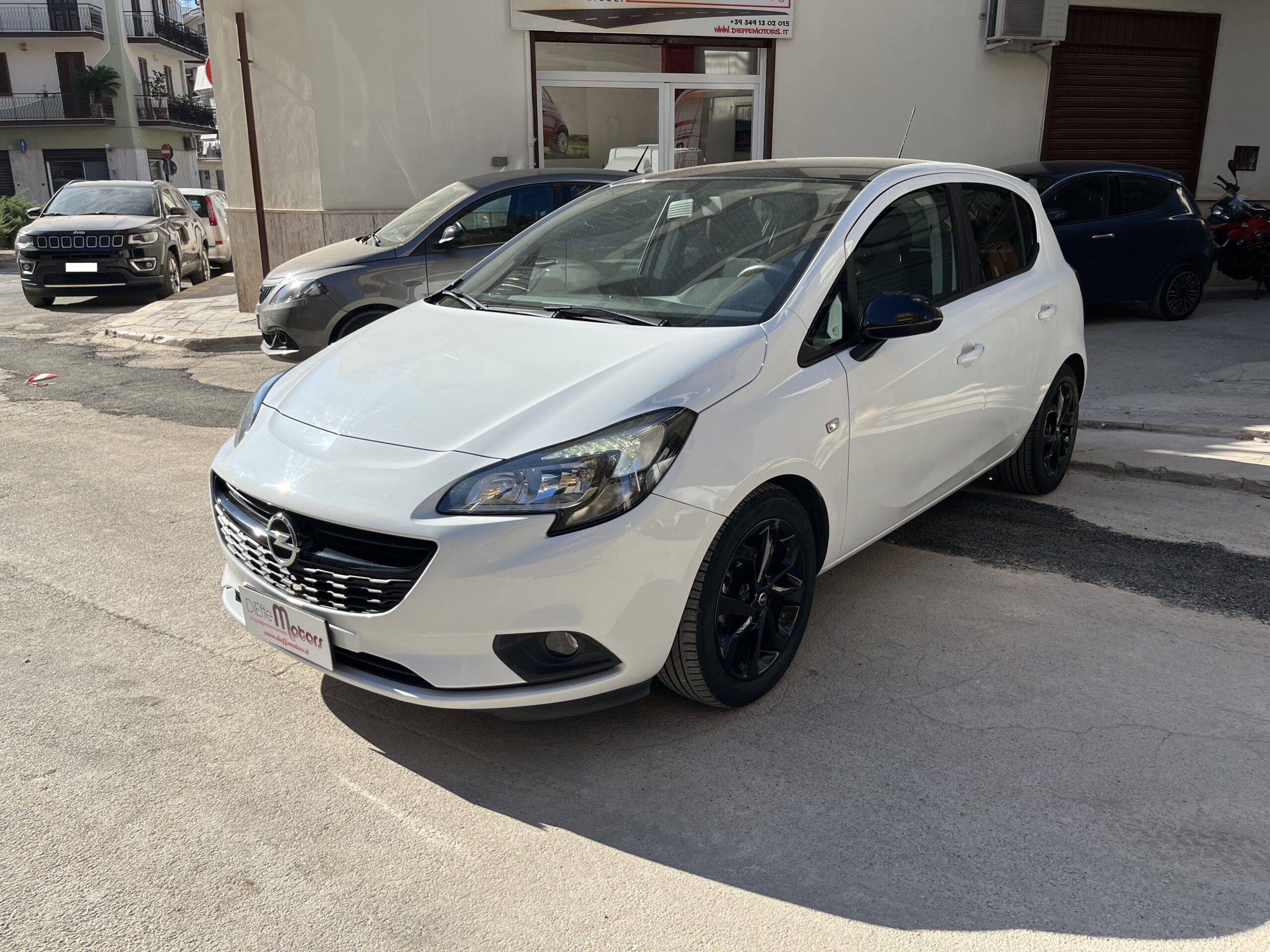 OPEL CORSA 1.4 90CV 5 PORTE BLACK EDITION