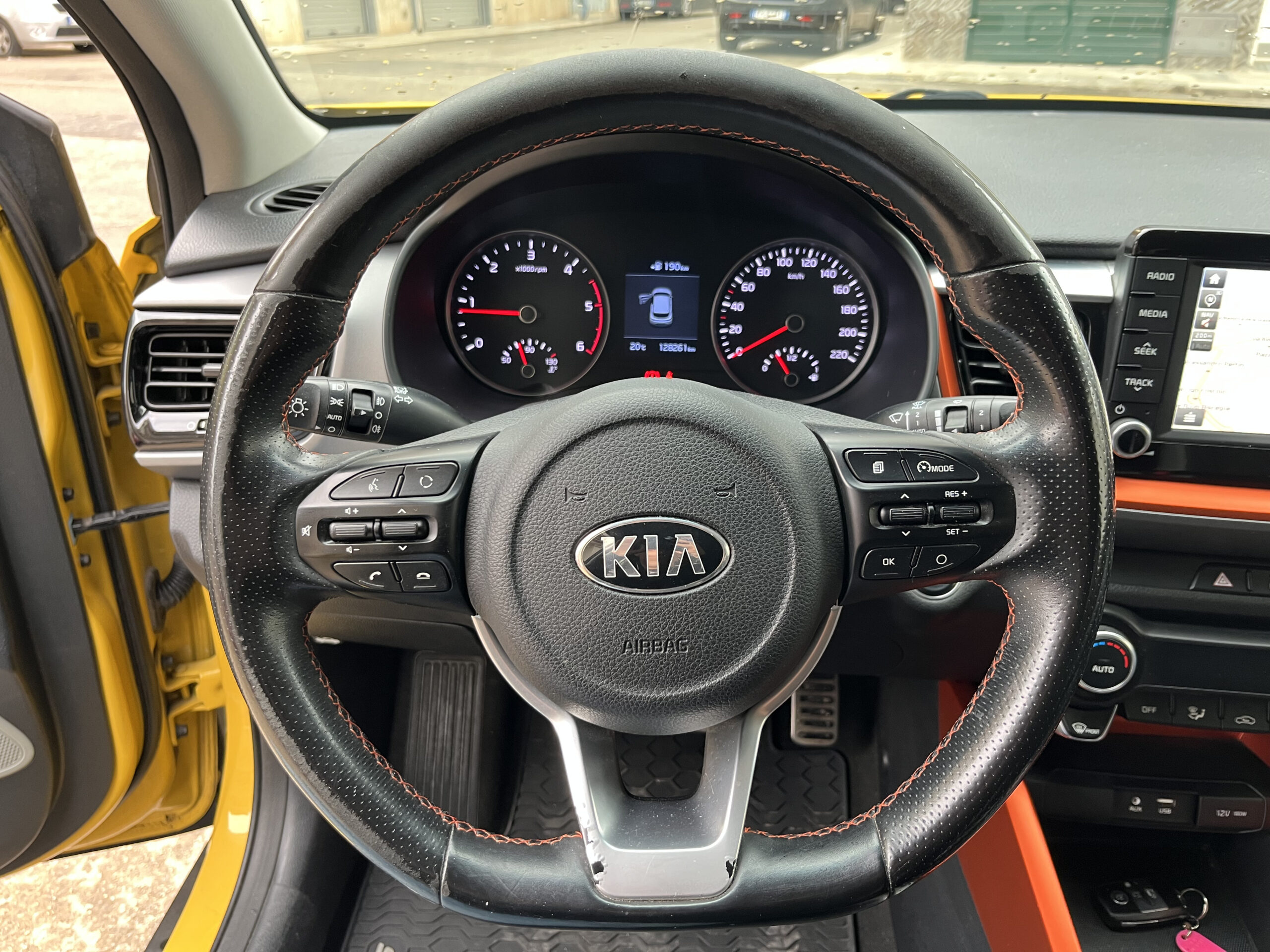 KIA STONIC 1.6 CRDI 110 CV ENERGY - immagine 13