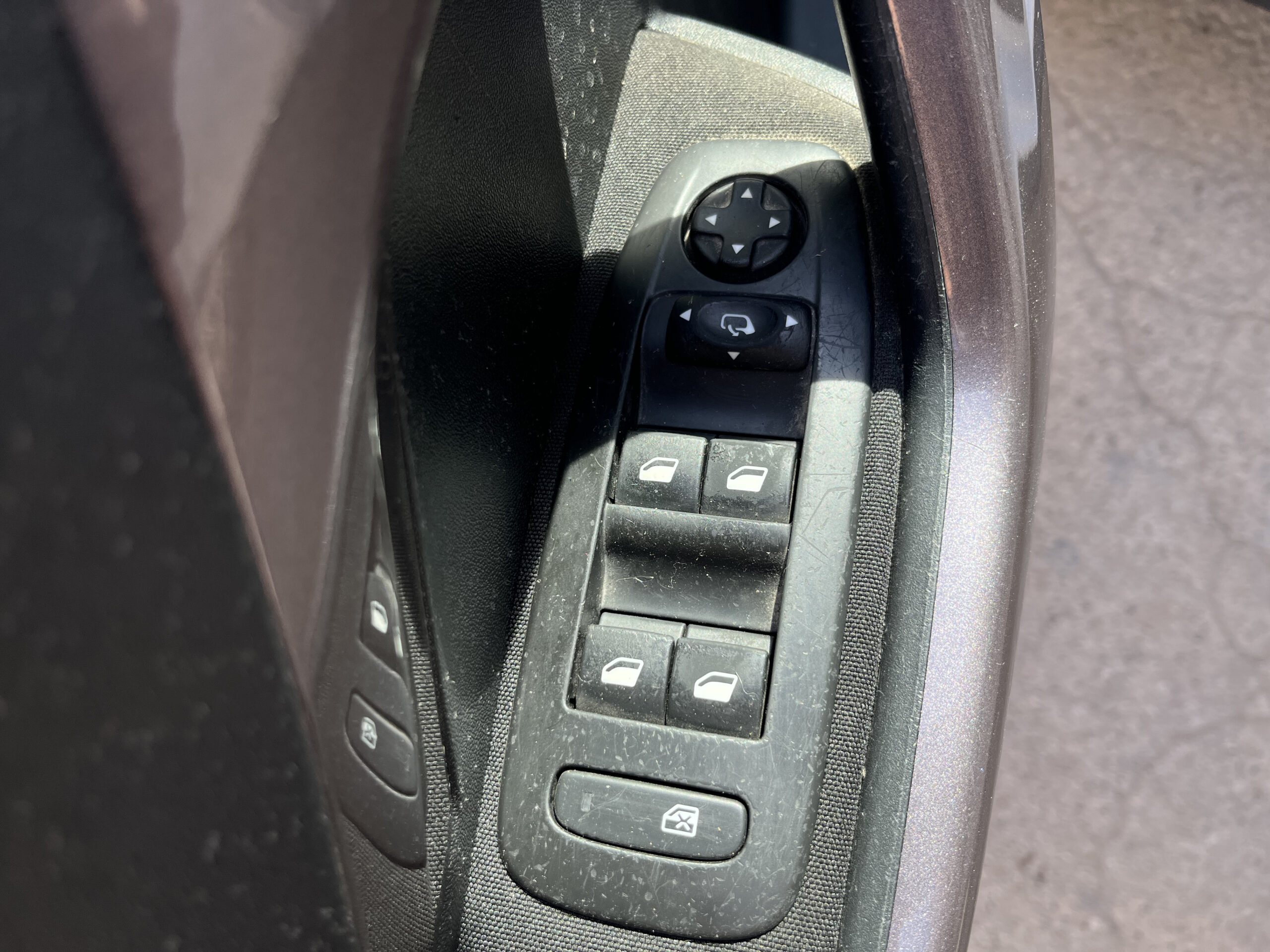 PEUGEOT 2008 E-HDI 92 CV STOP&START ACTIVE - immagine 15